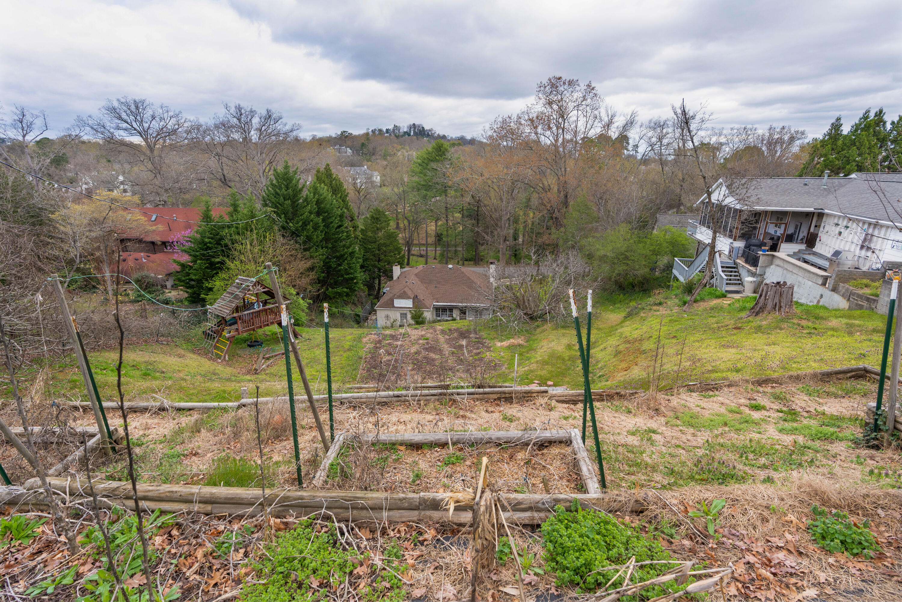 1608 Riverview Road