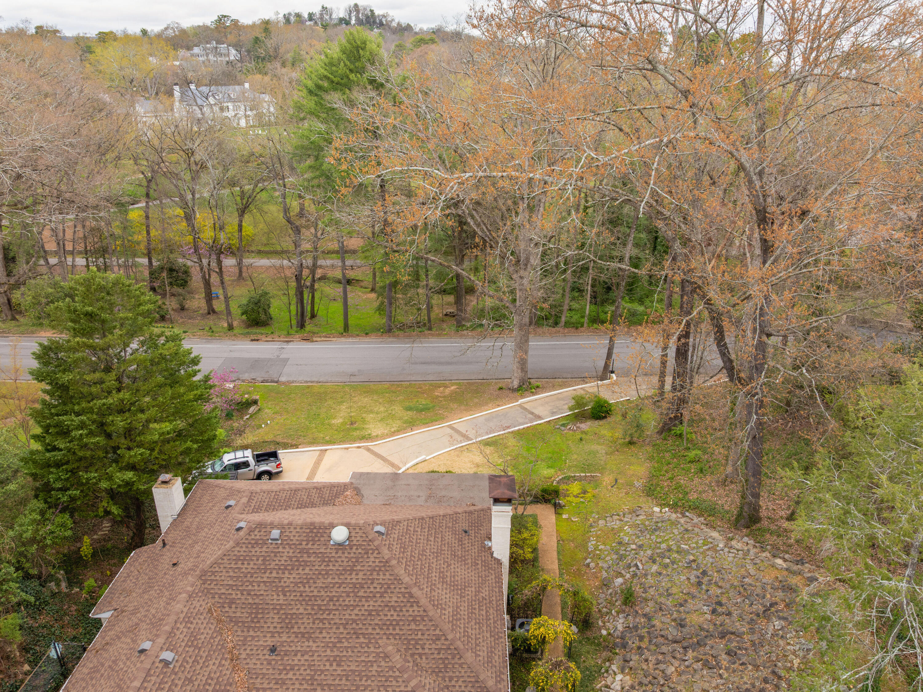 1608 Riverview Road