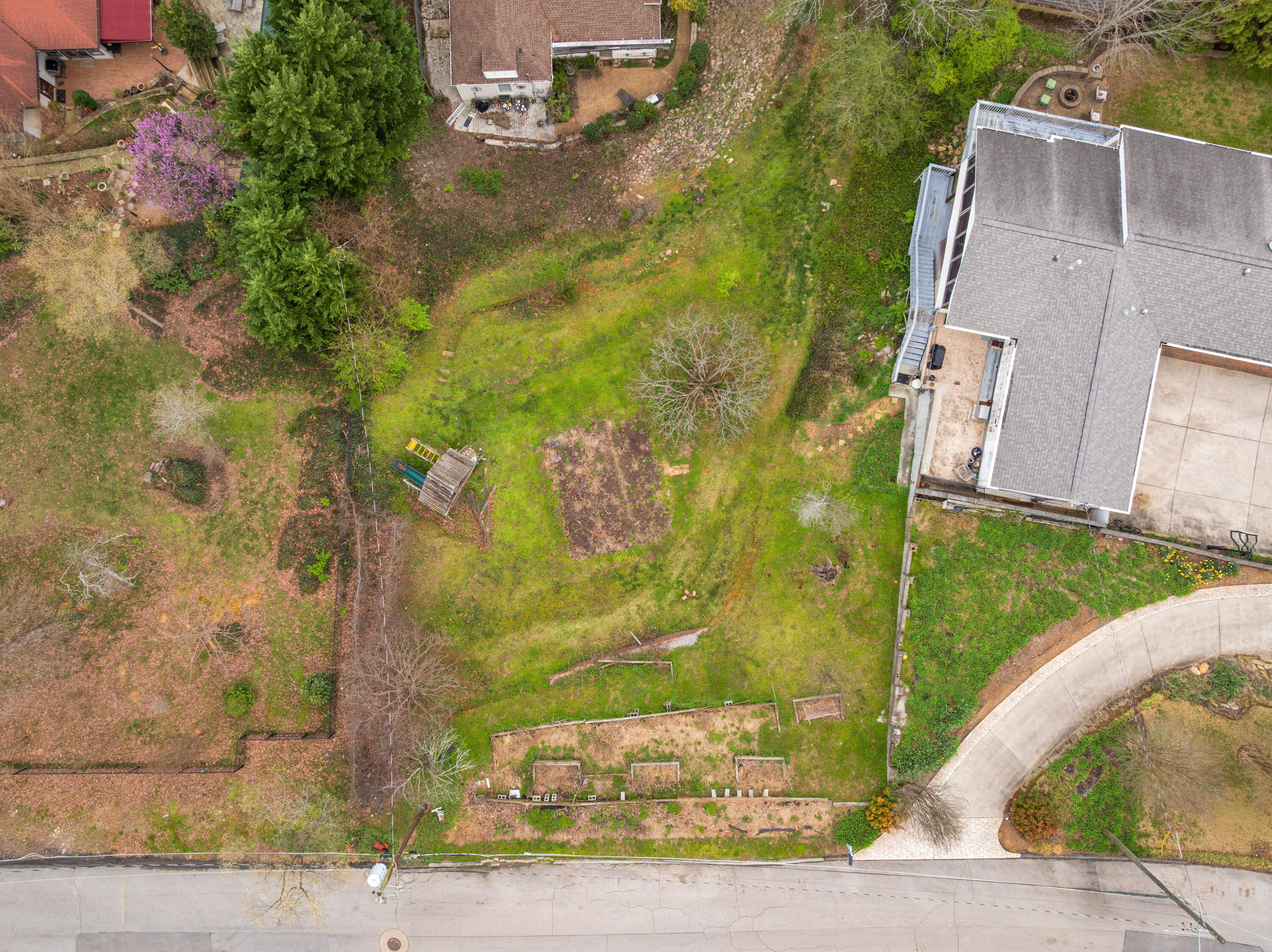 1608 Riverview Road