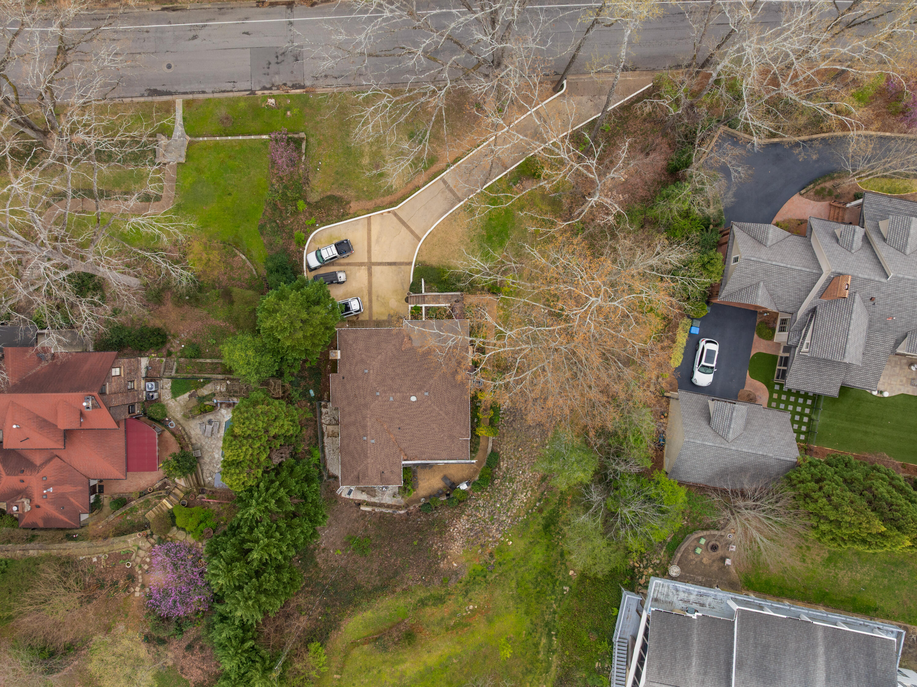 1608 Riverview Road