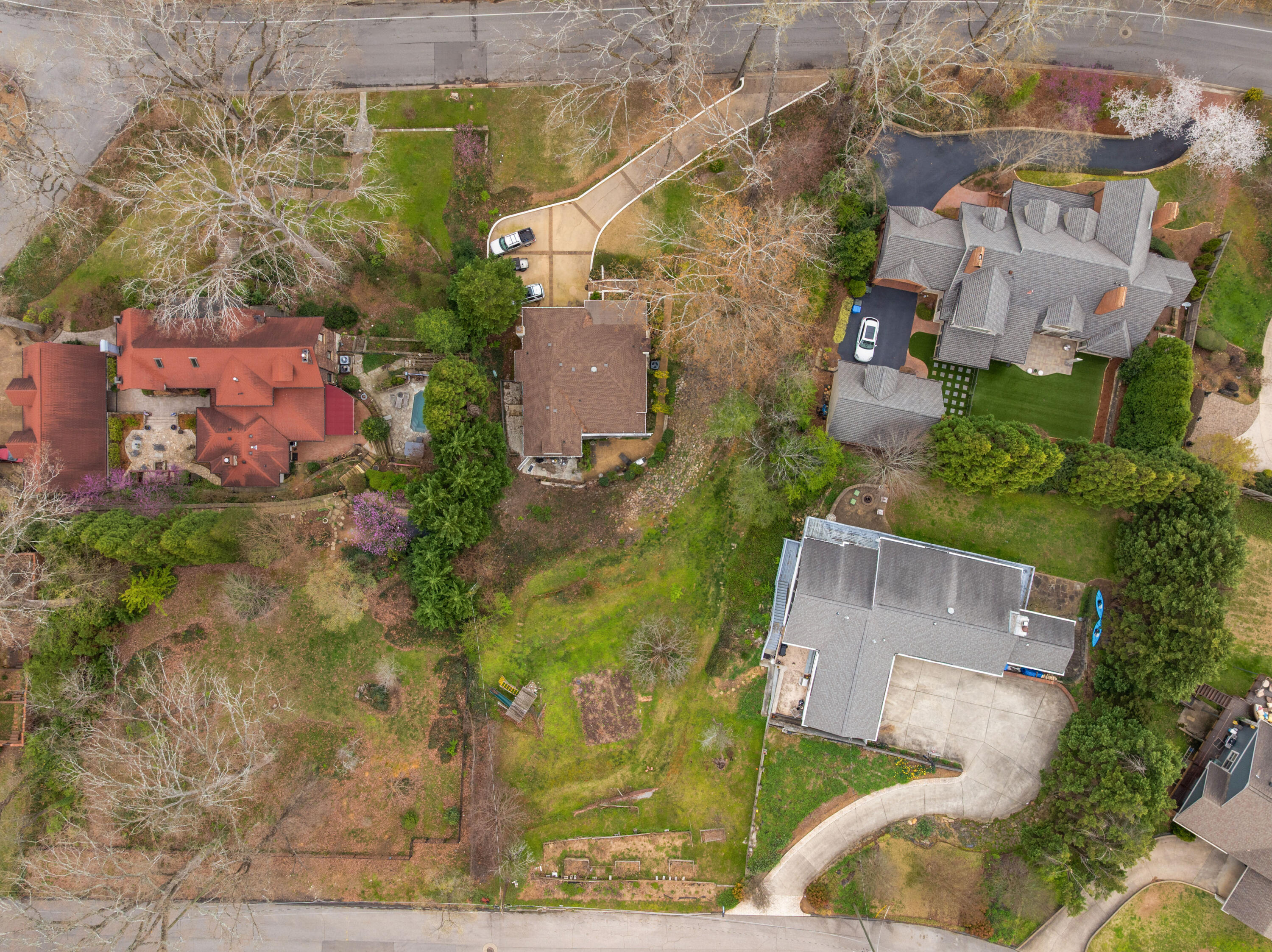 1608 Riverview Road