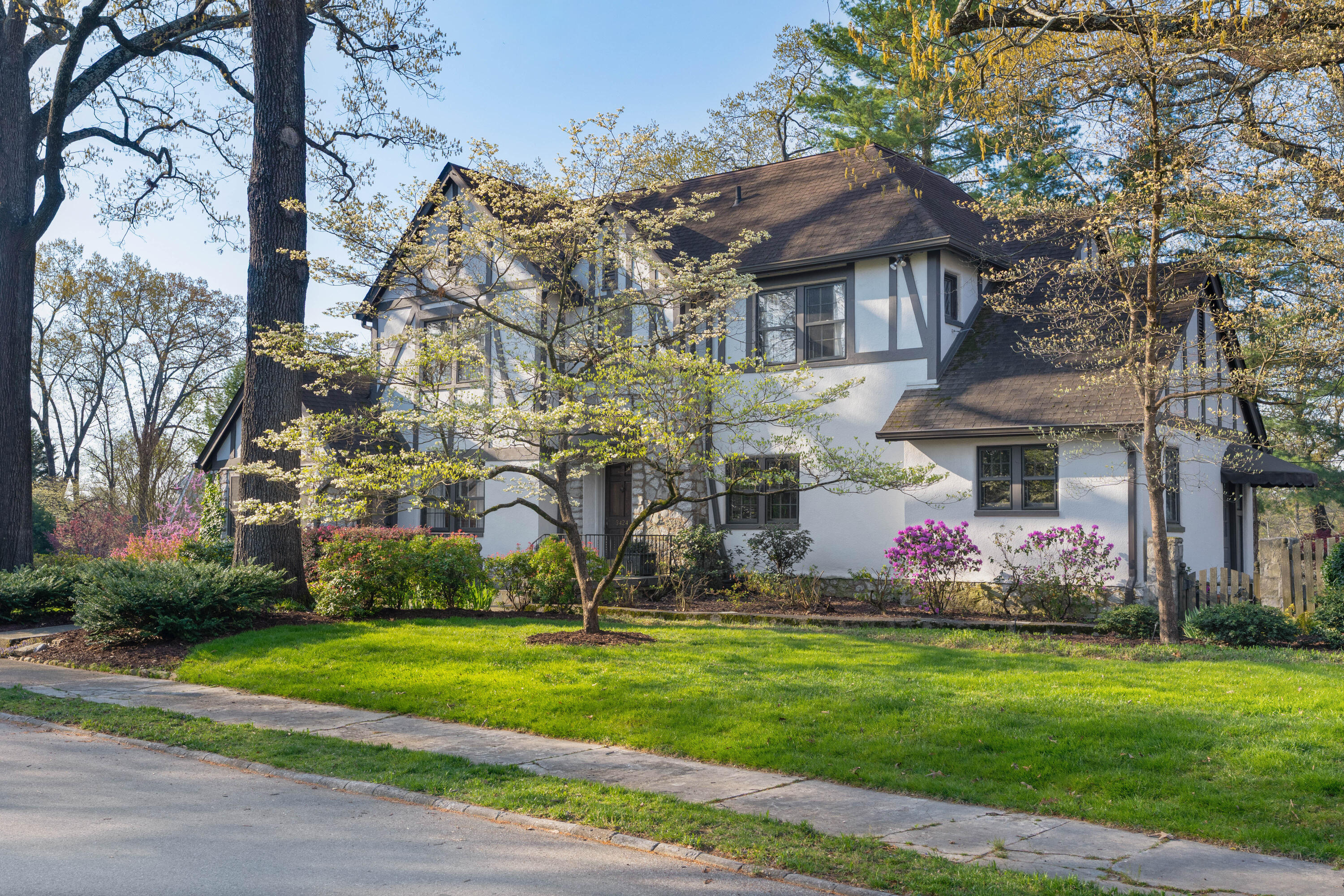 3424 Glendon Drive
