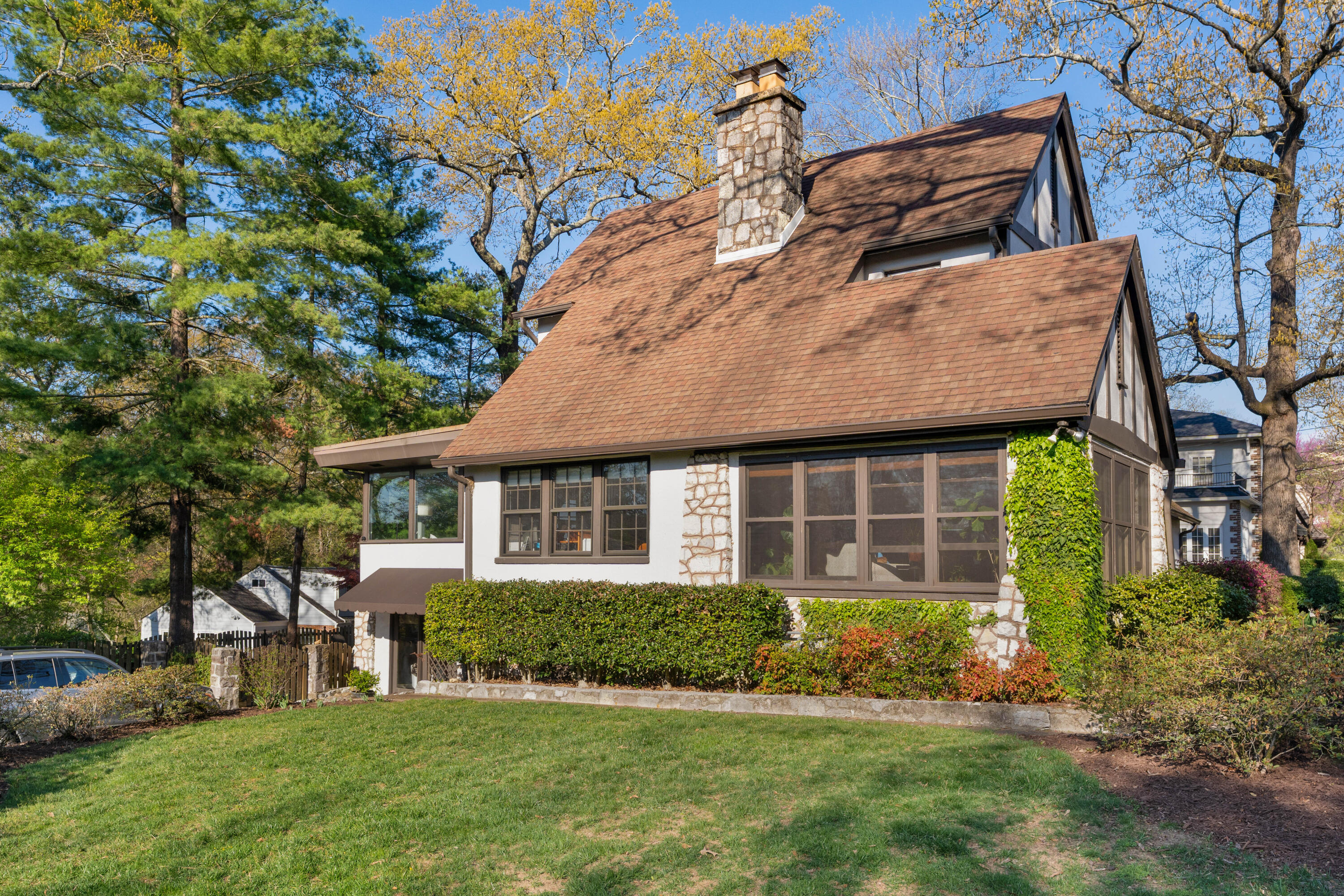 3424 Glendon Drive
