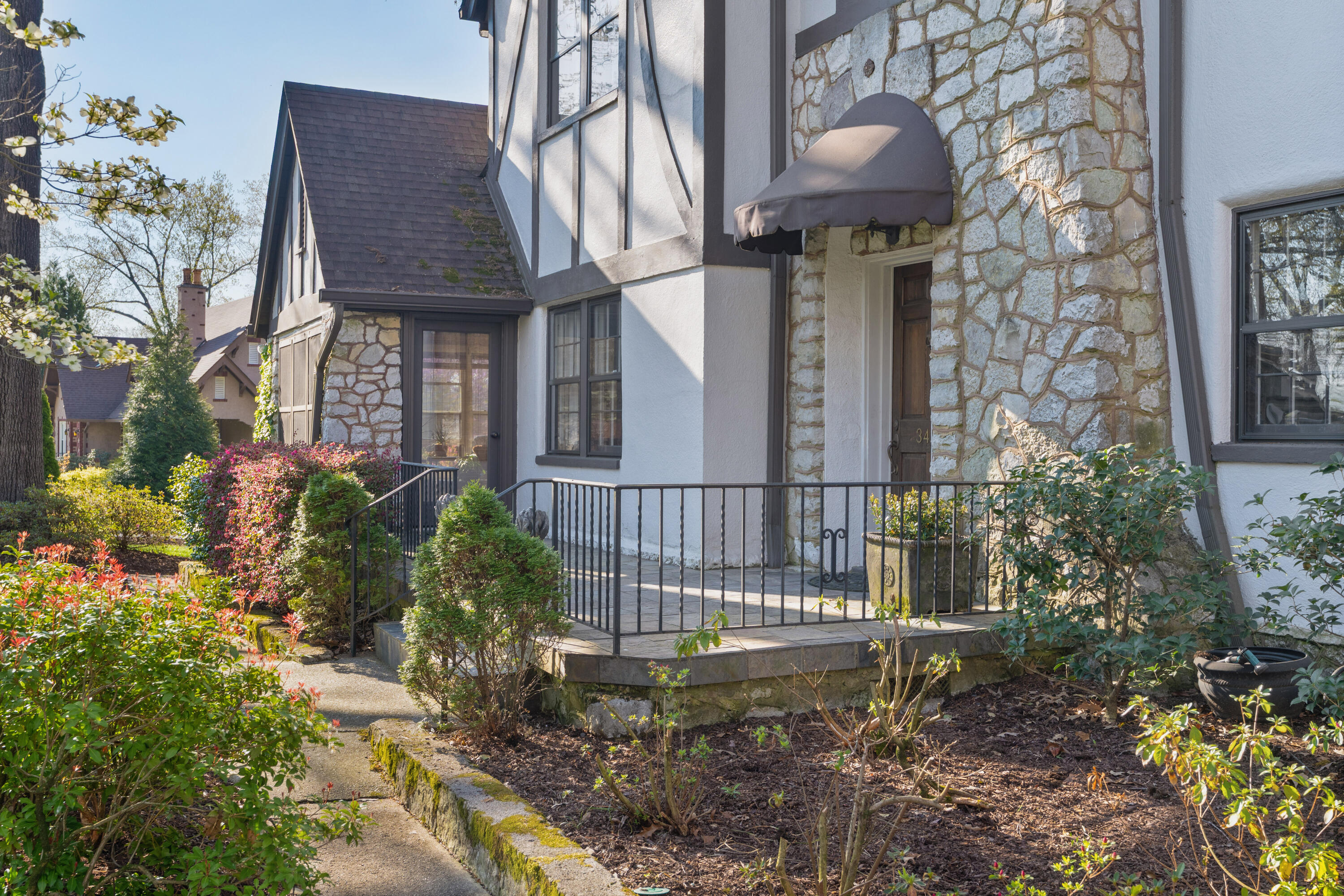 3424 Glendon Drive
