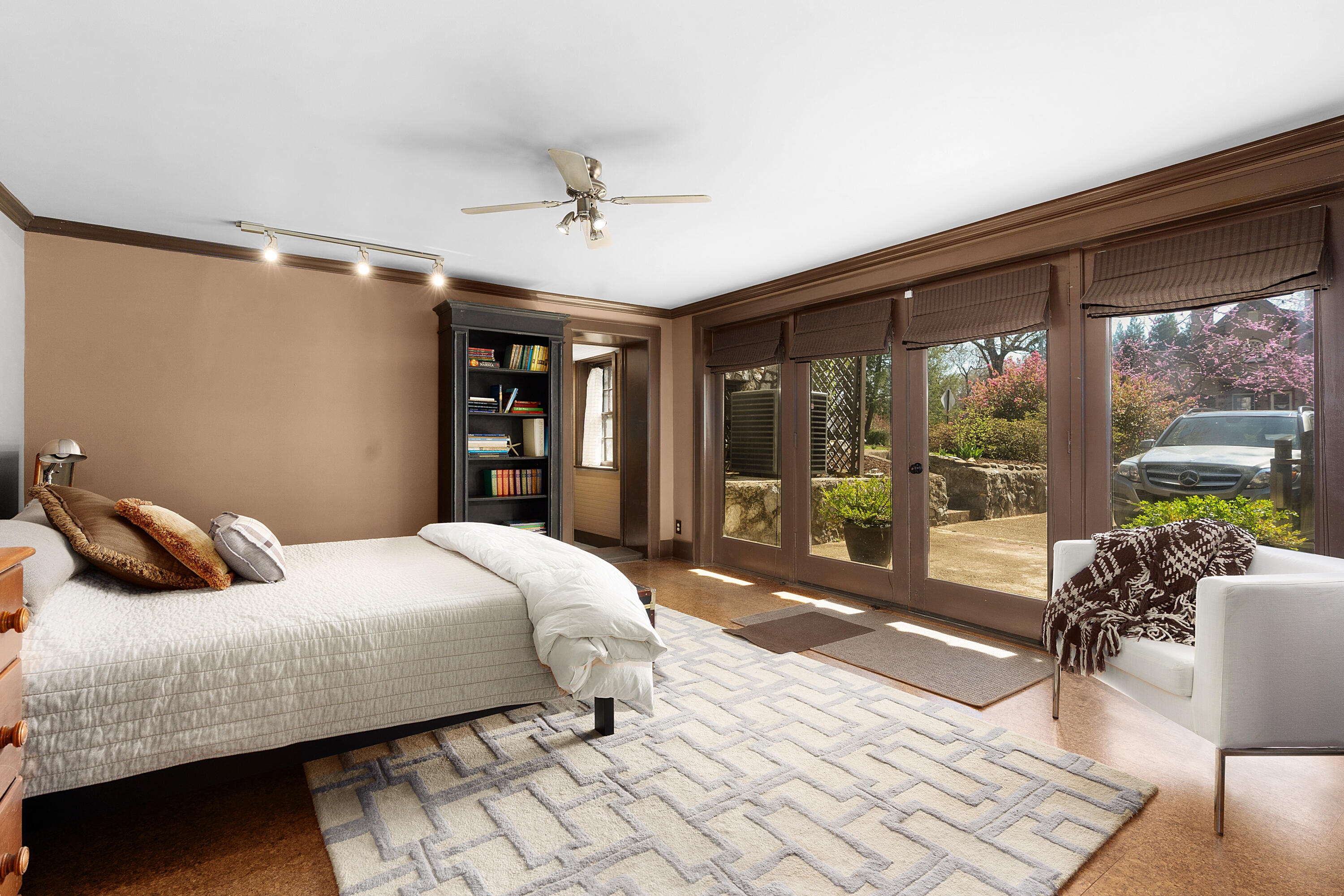 3424 Glendon Drive