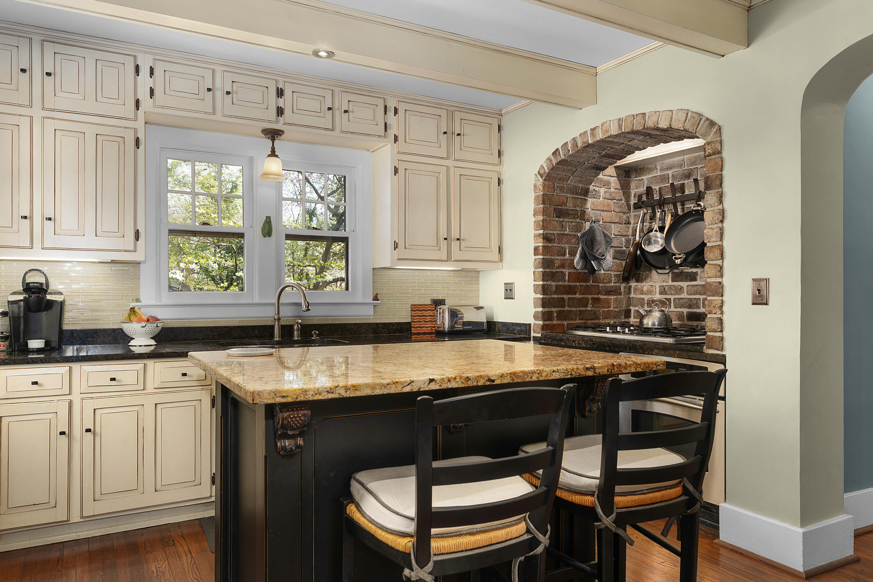 3424 Glendon Drive