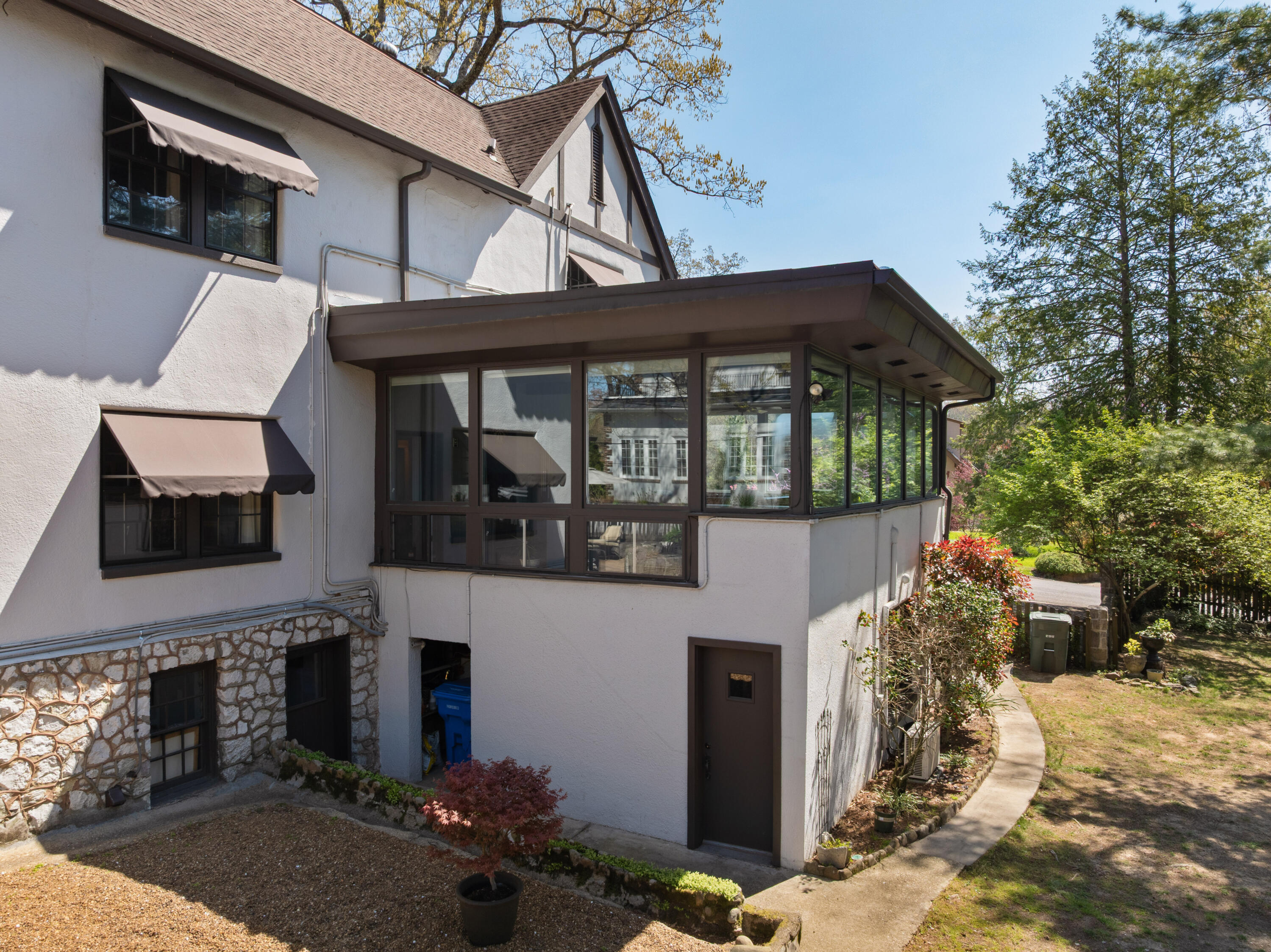 3424 Glendon Drive