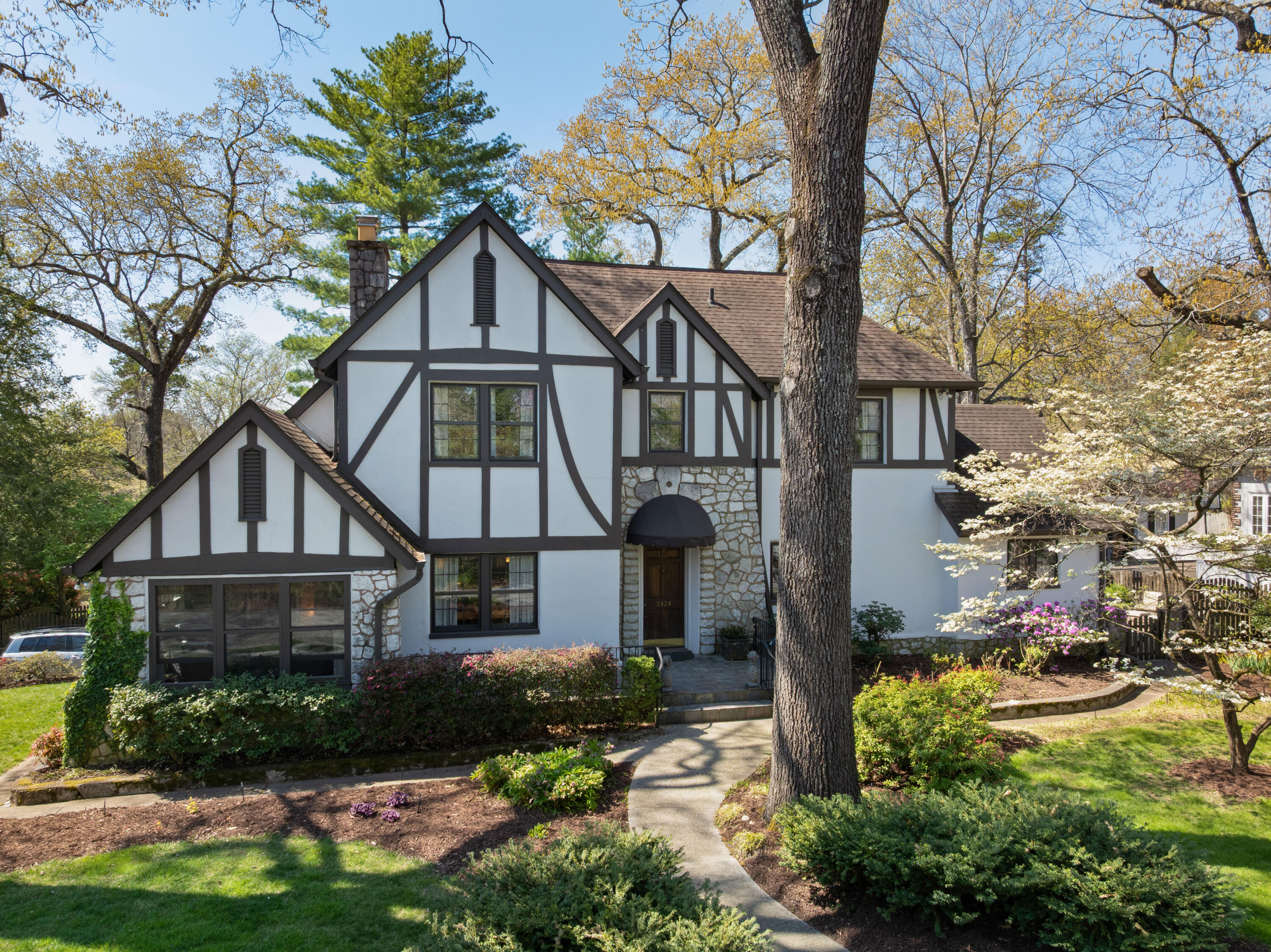 3424 Glendon Drive