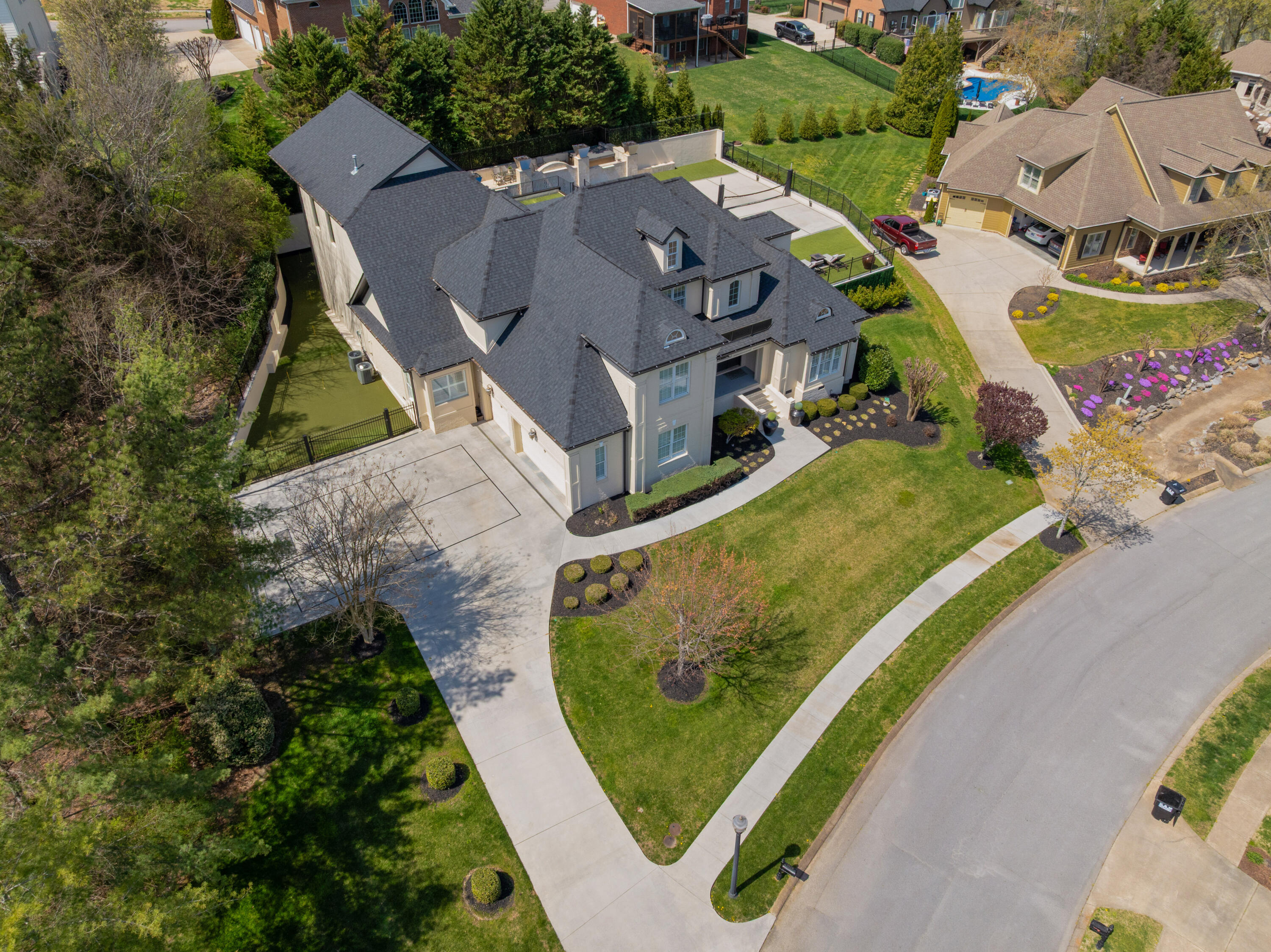 9812 Windrose Circle