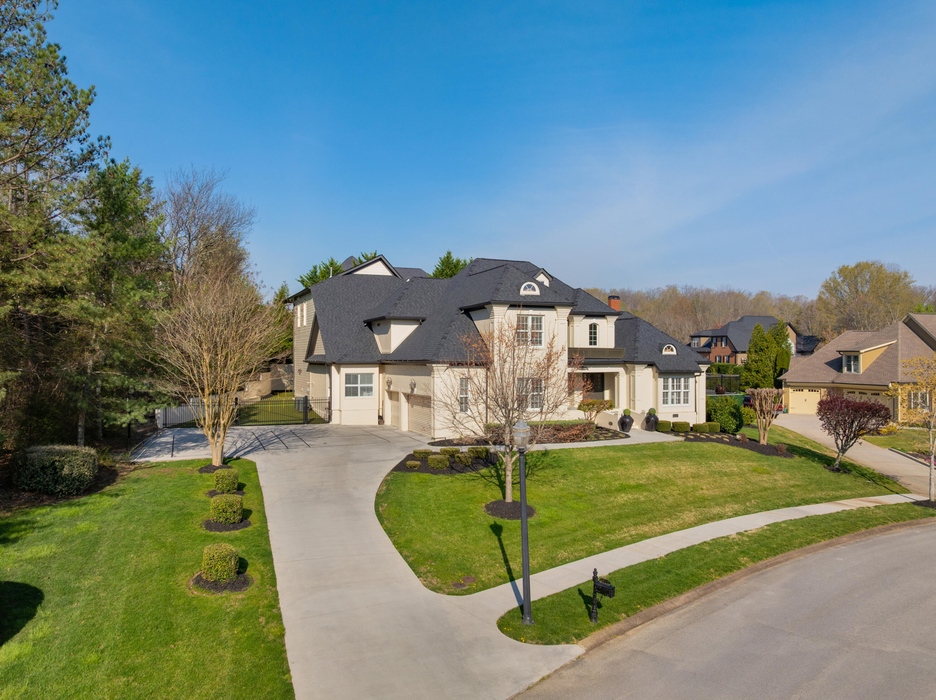 9812 Windrose Circle