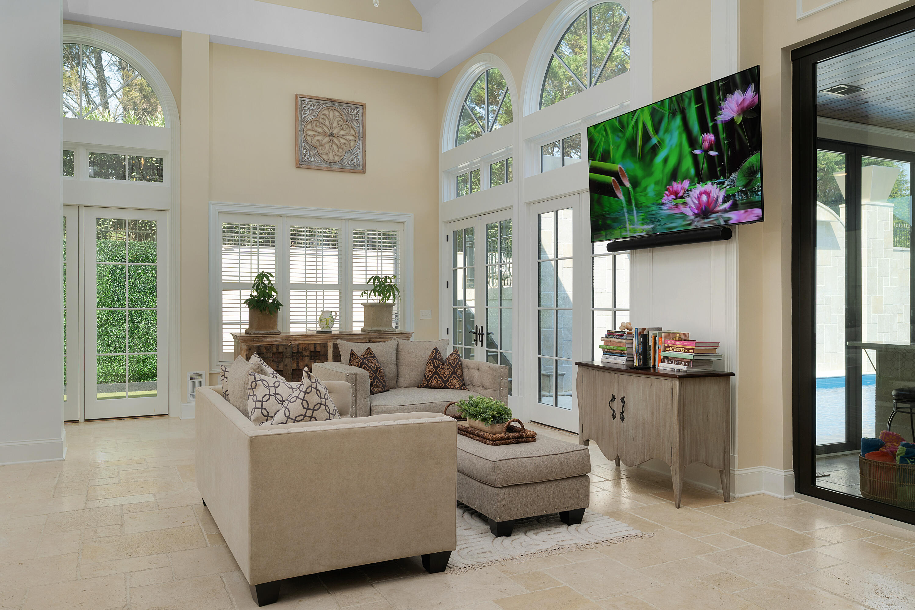 9812 Windrose Circle