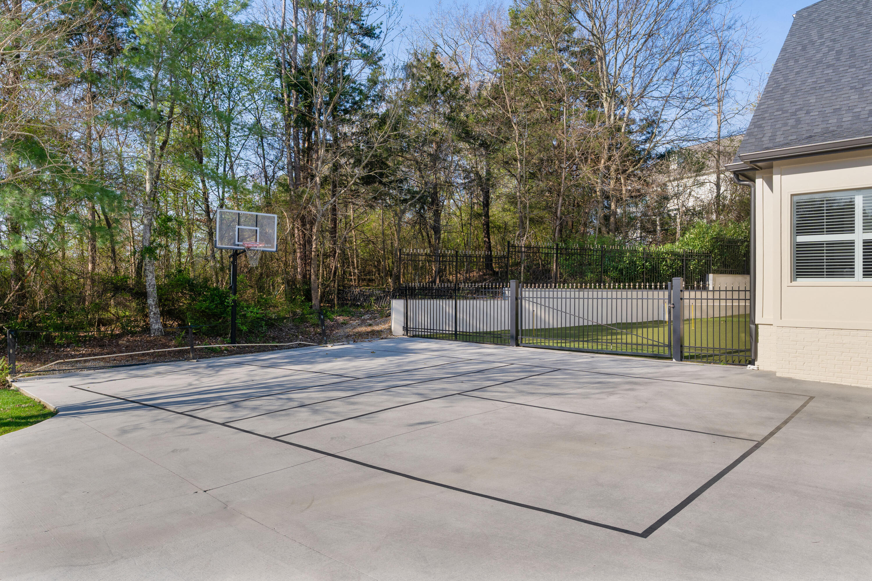 9812 Windrose Circle