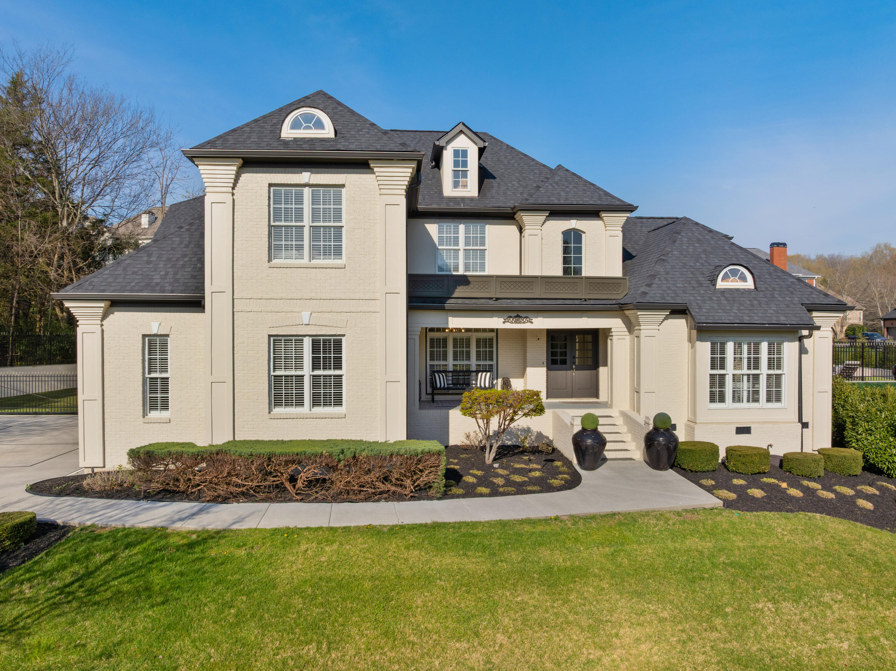 9812 Windrose Circle