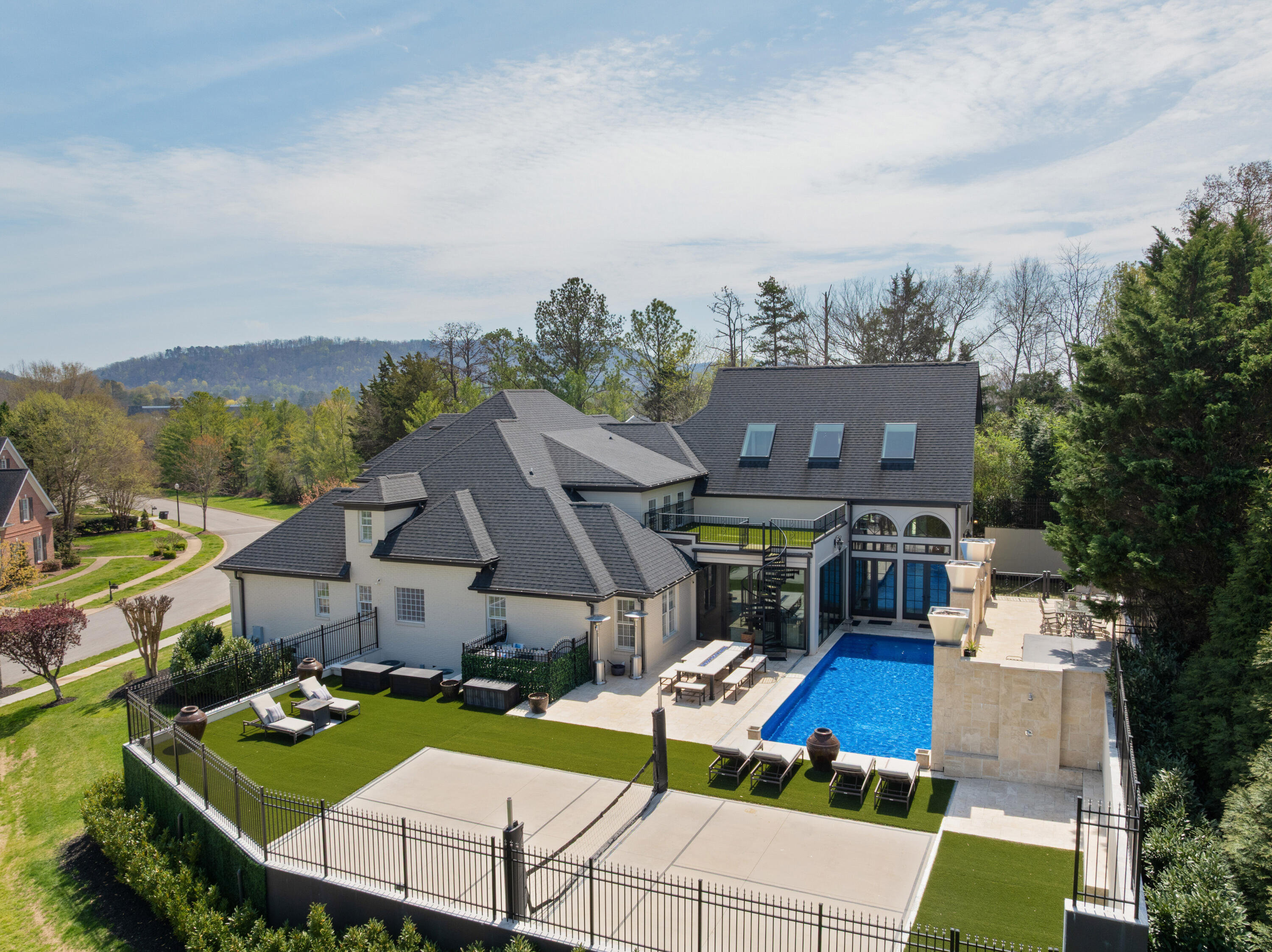 9812 Windrose Circle