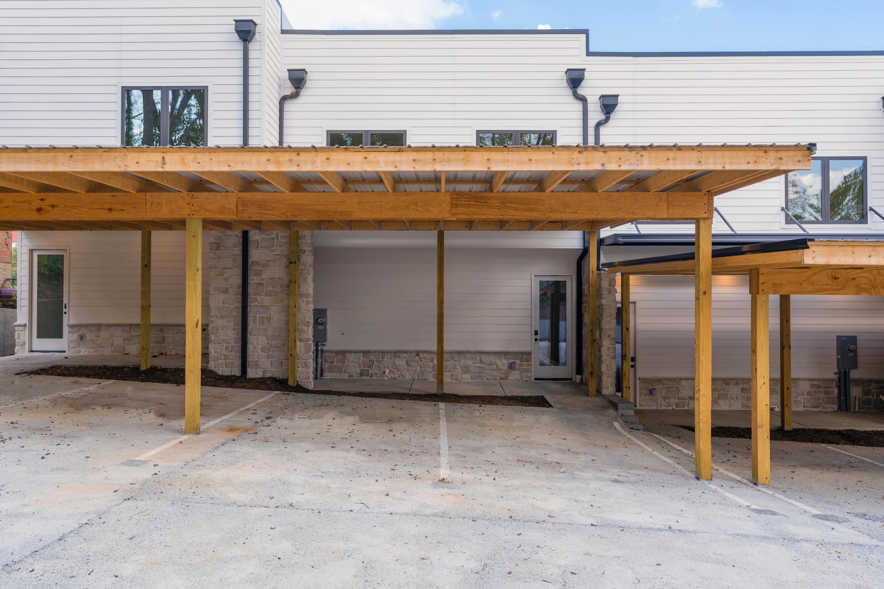 1036 E 4th Street, 103