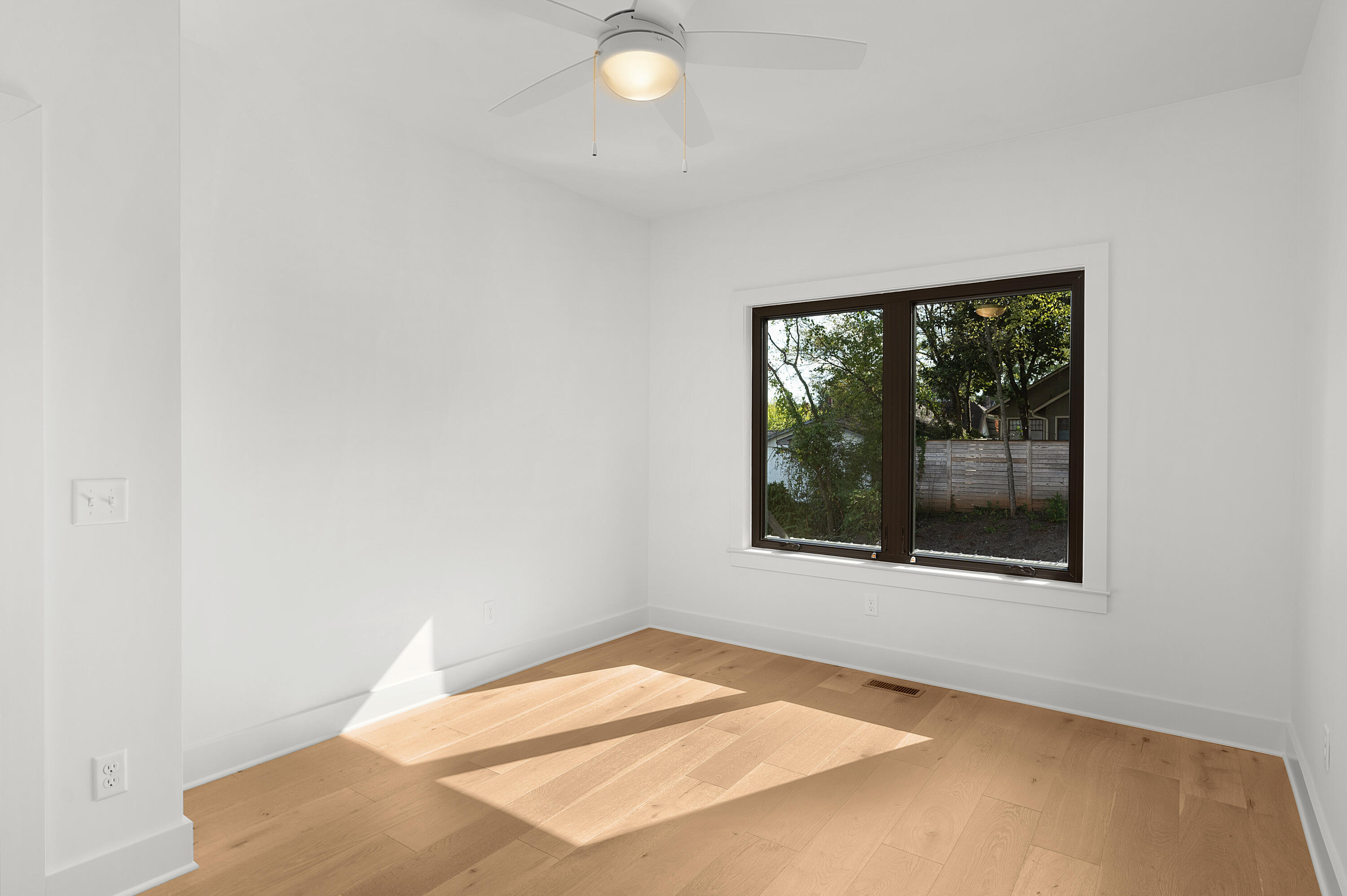 1040 E 4th Street, 102