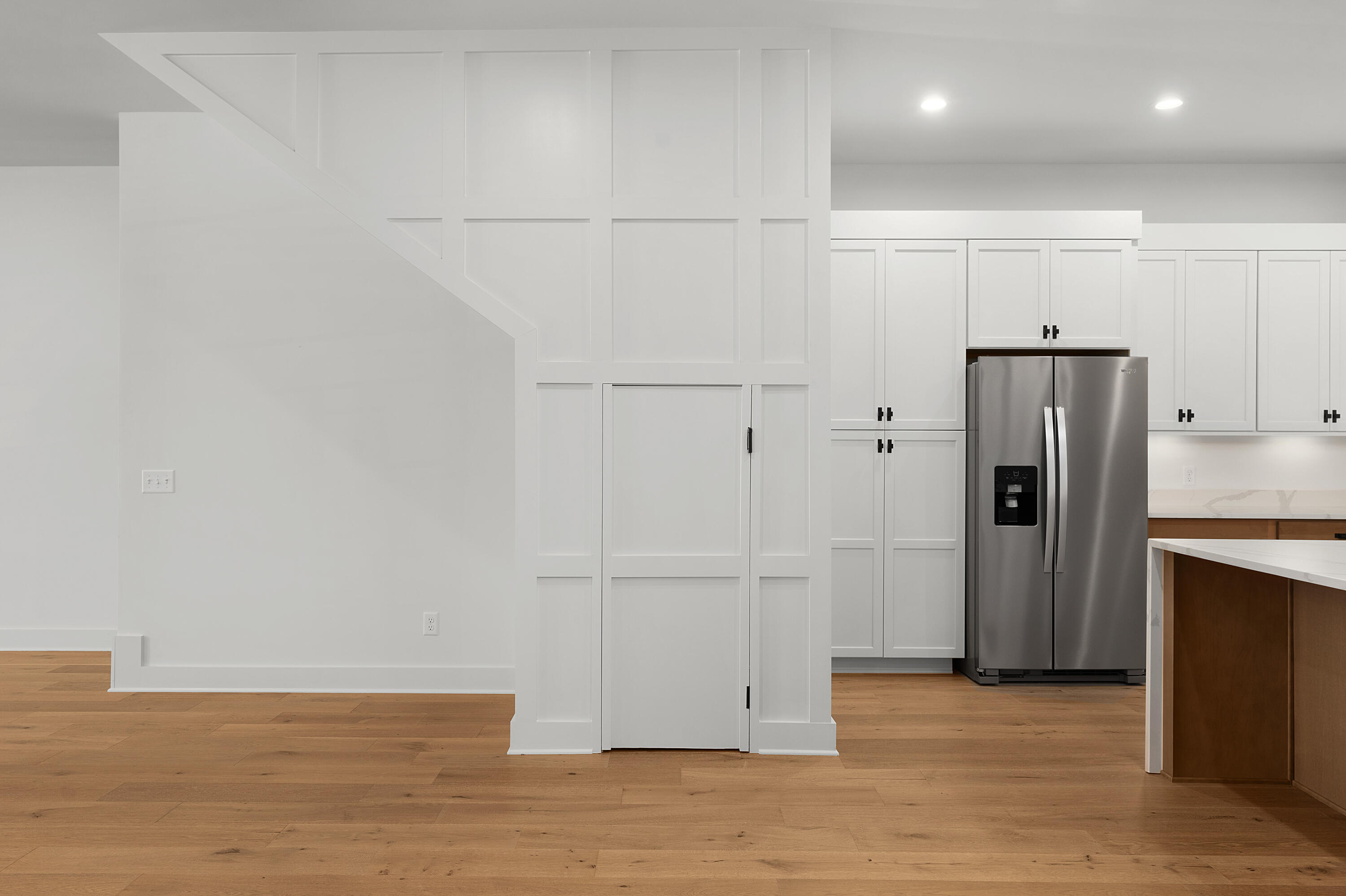 1040 E 4th Street, 102