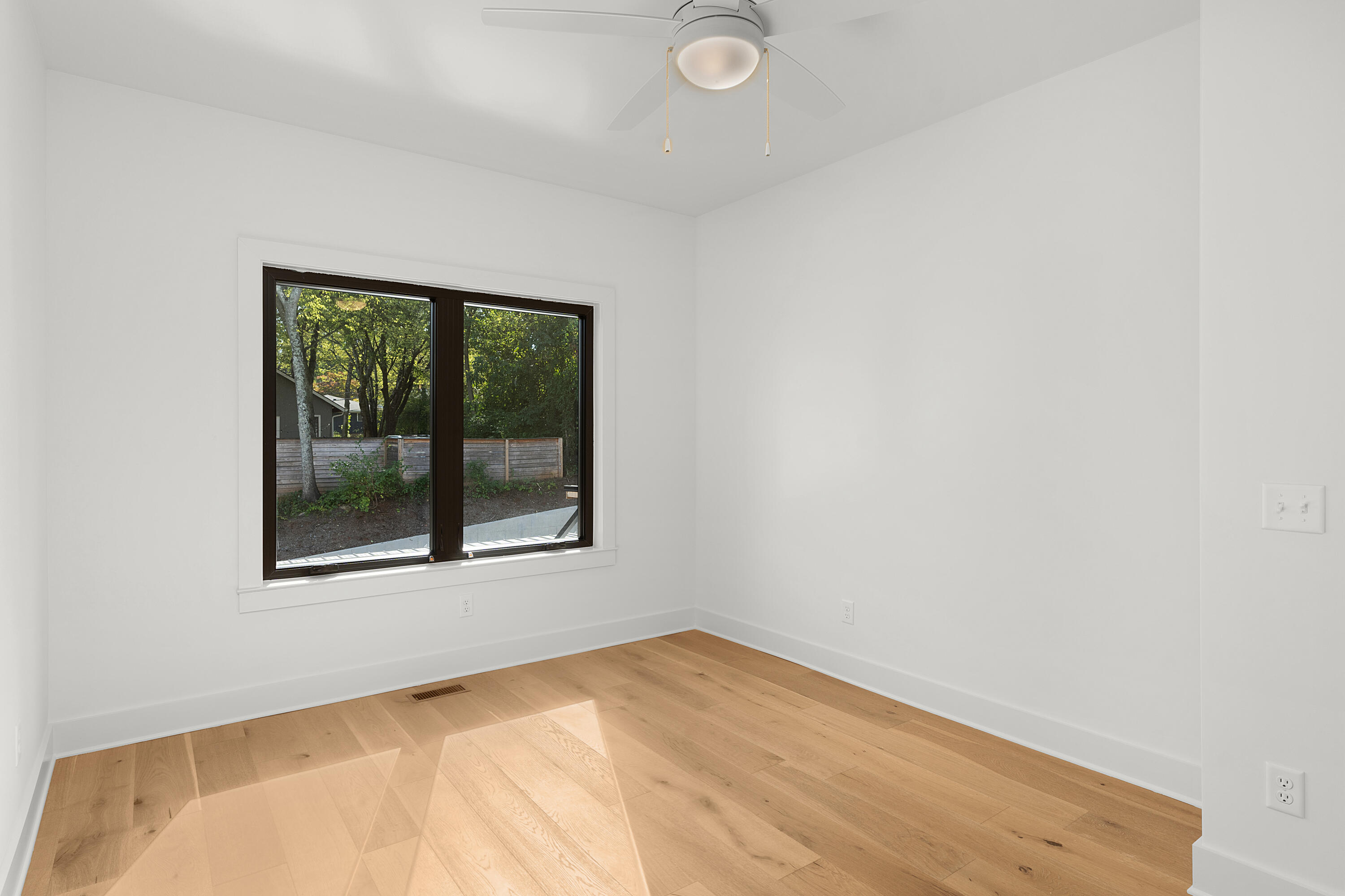 1040 E 4th Street, 102