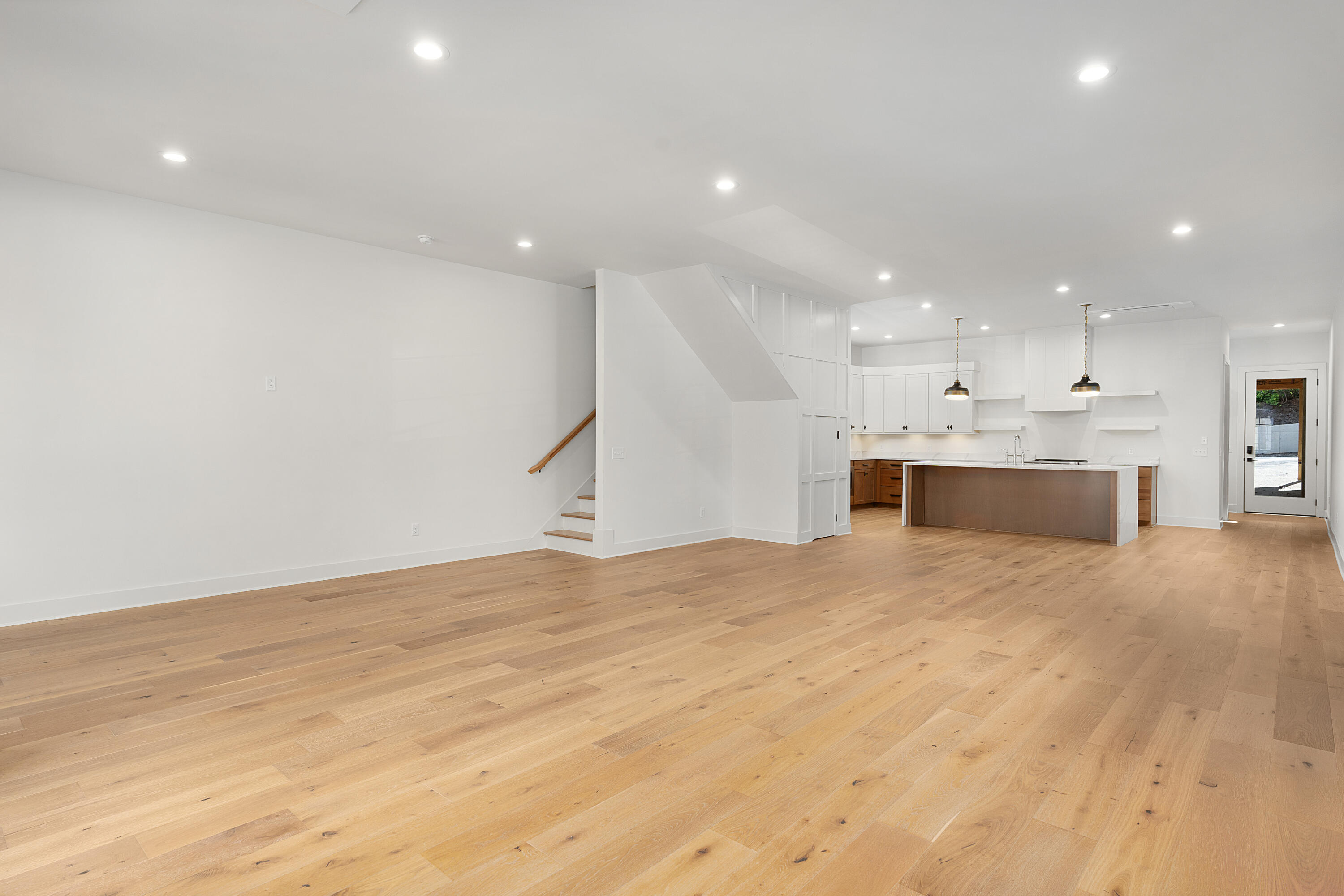 1040 E 4th Street, 102