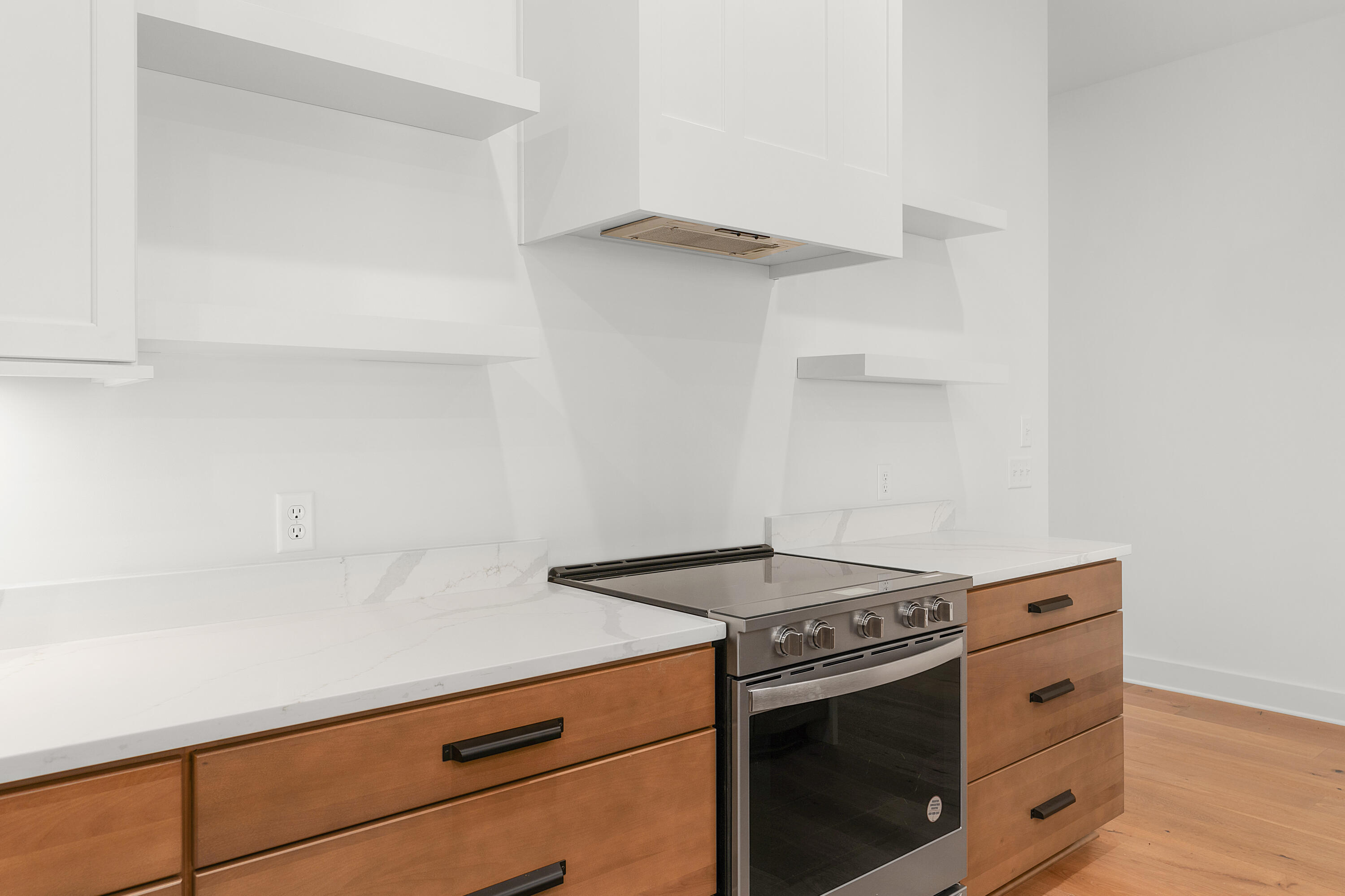 1040 E 4th Street, 102