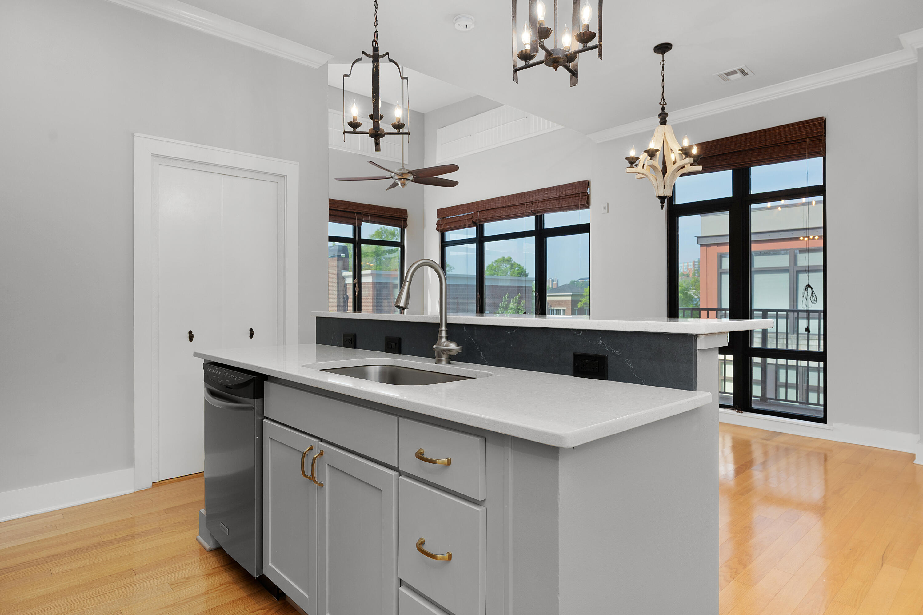 129 Walnut Street, Unit 317