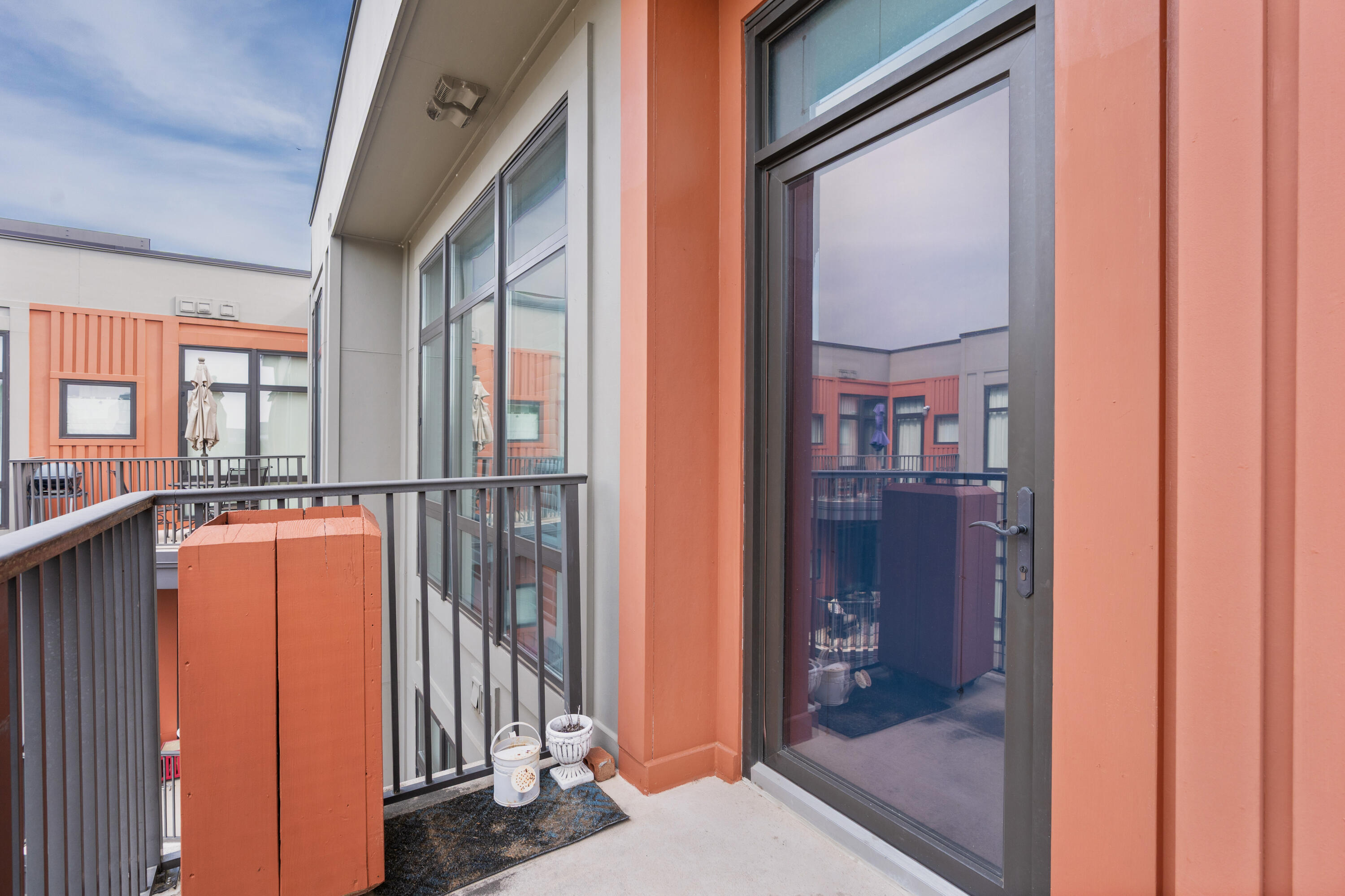 129 Walnut Street, Unit 317