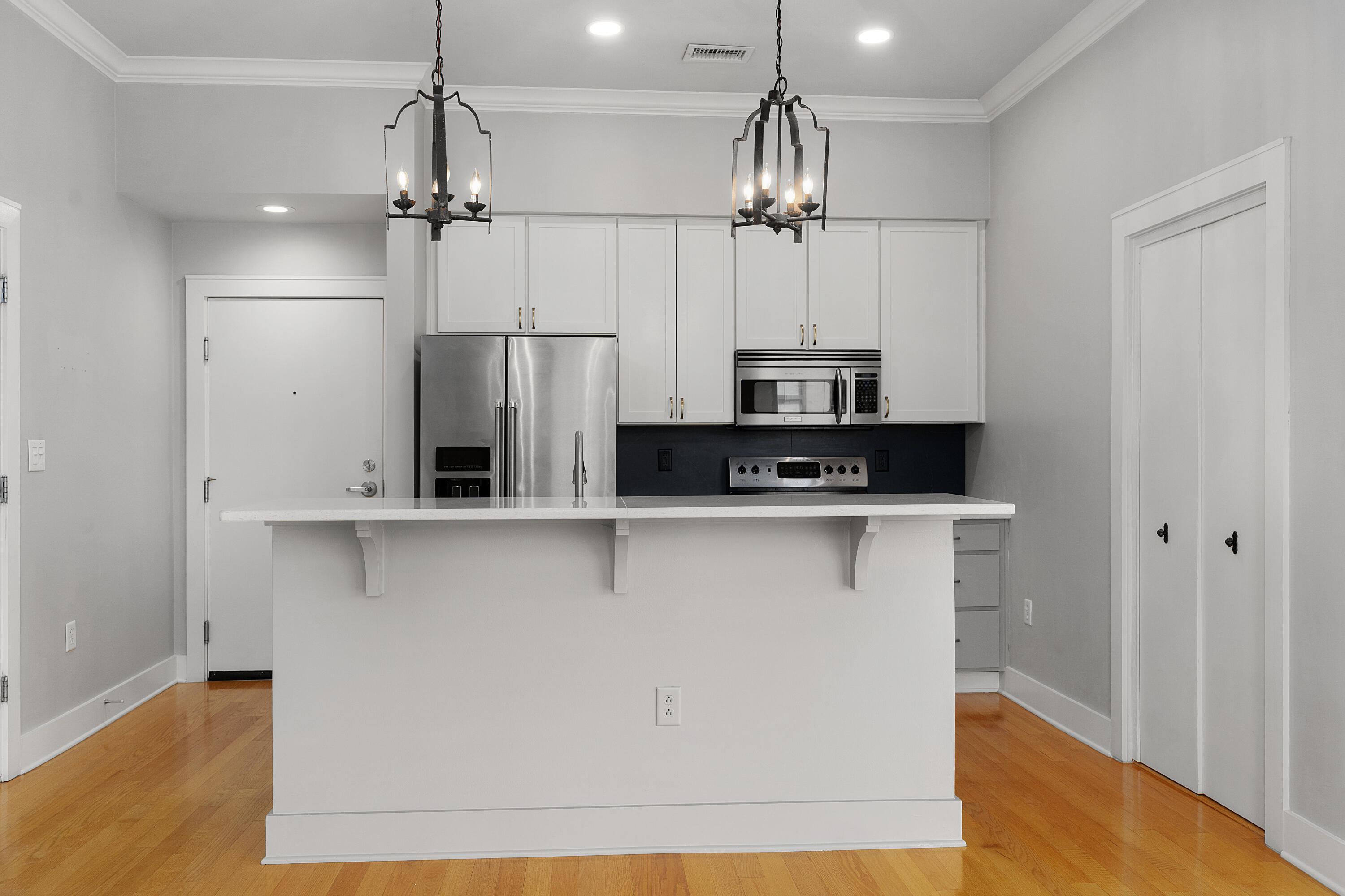 129 Walnut Street, Unit 317