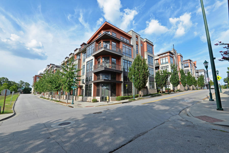 129 Walnut Street, Unit 317