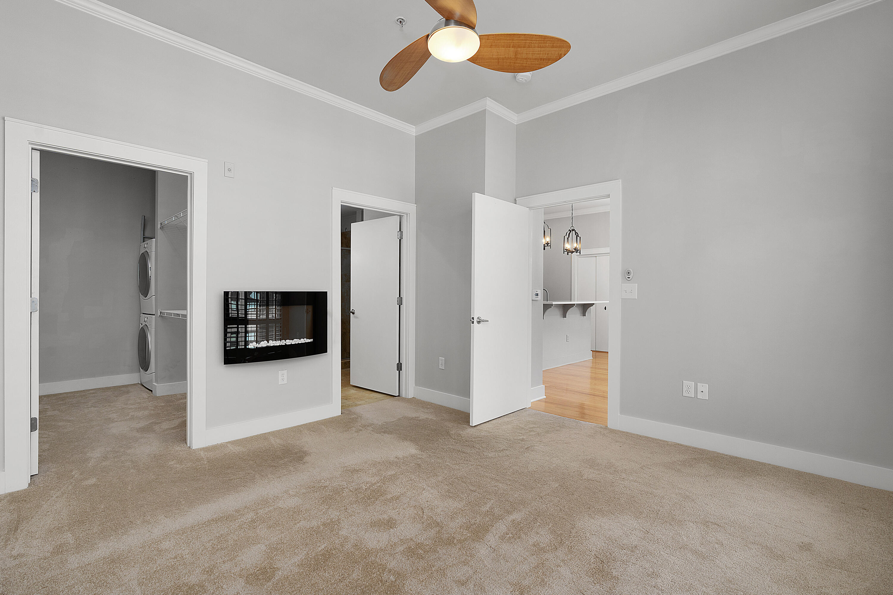 129 Walnut Street, Unit 317