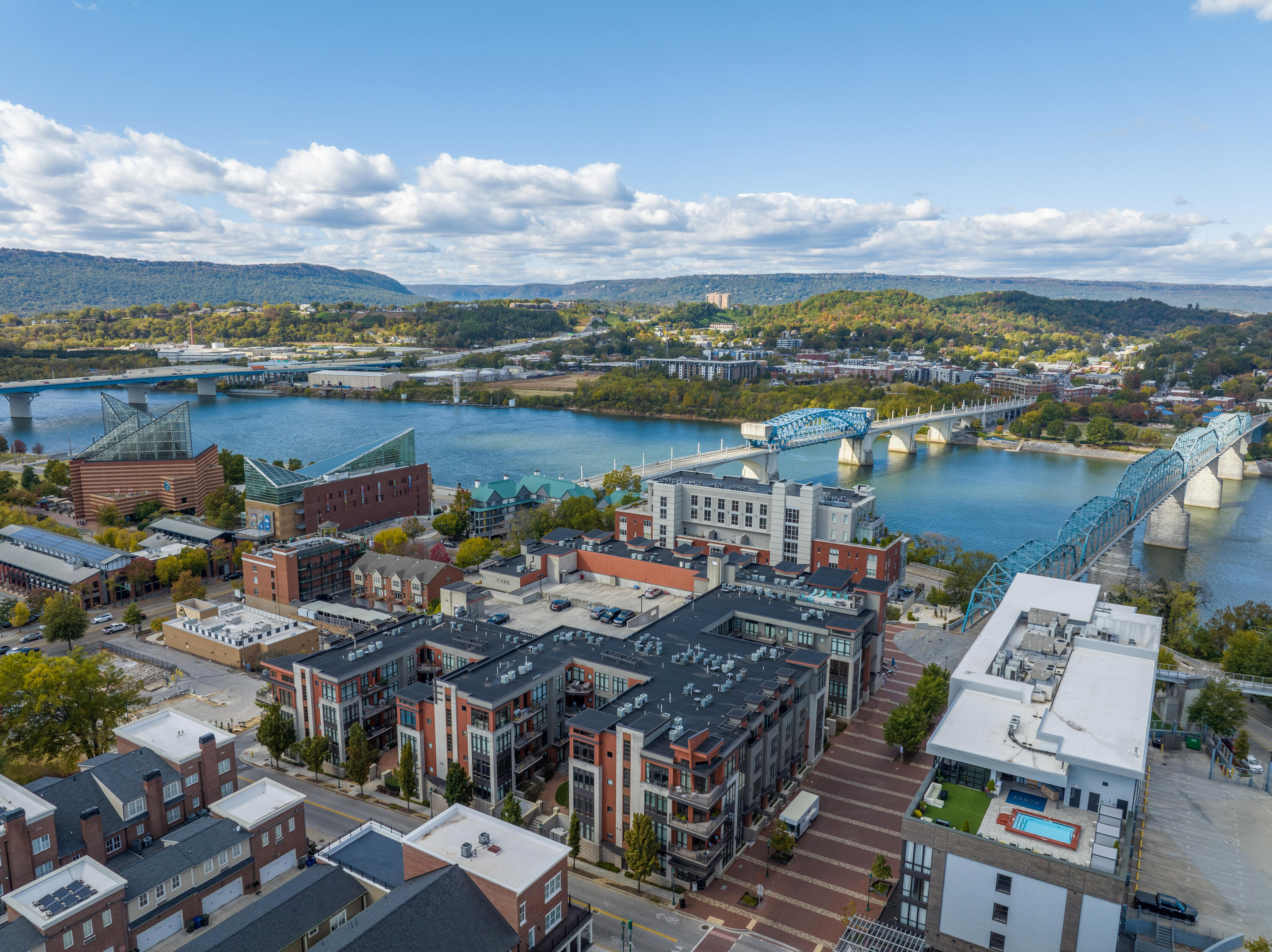 129 Walnut Street, Unit 317