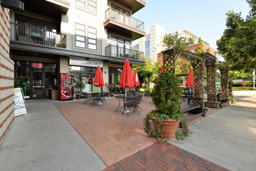 129 Walnut Street, Unit 317