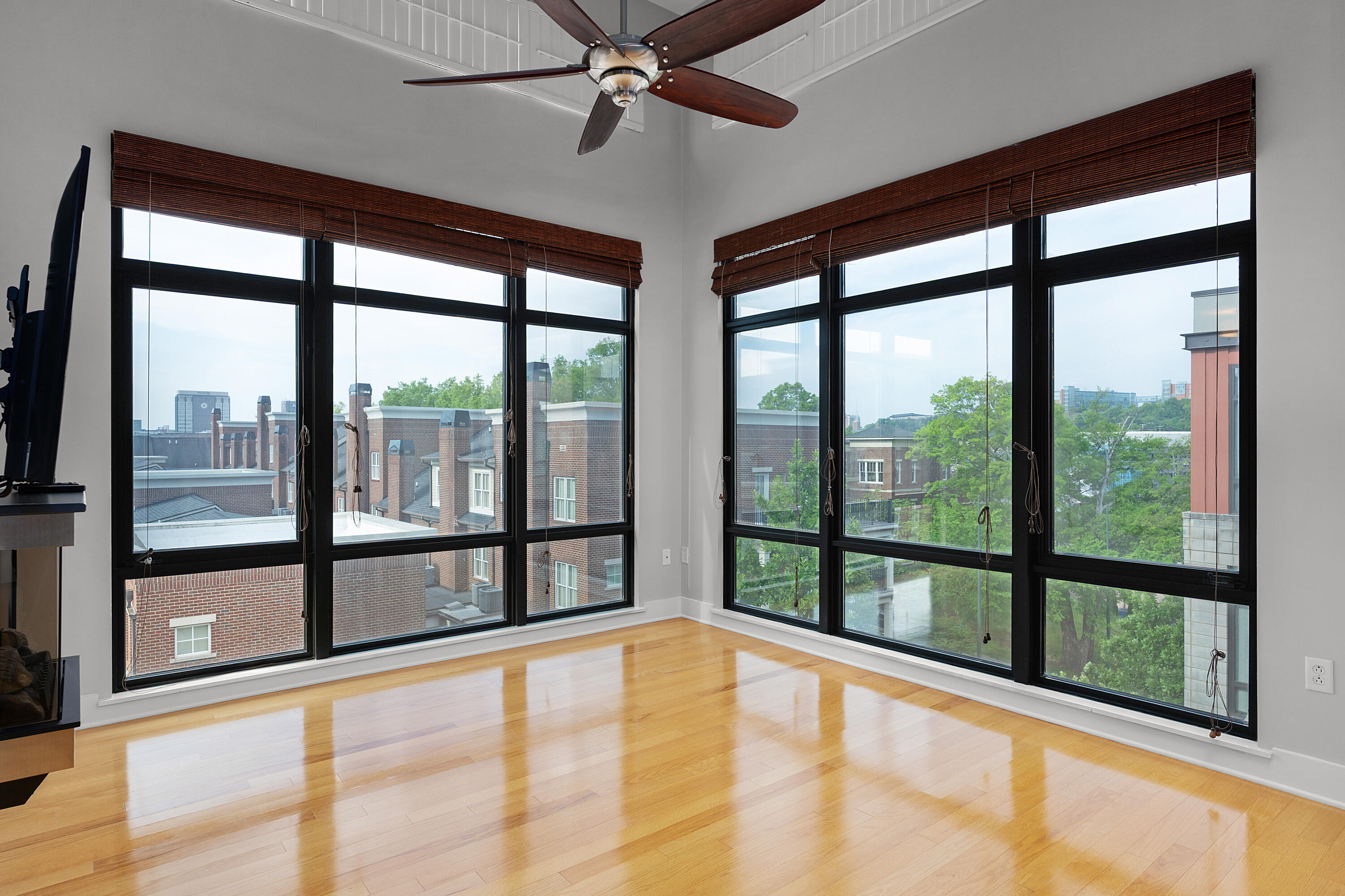 129 Walnut Street, Unit 317