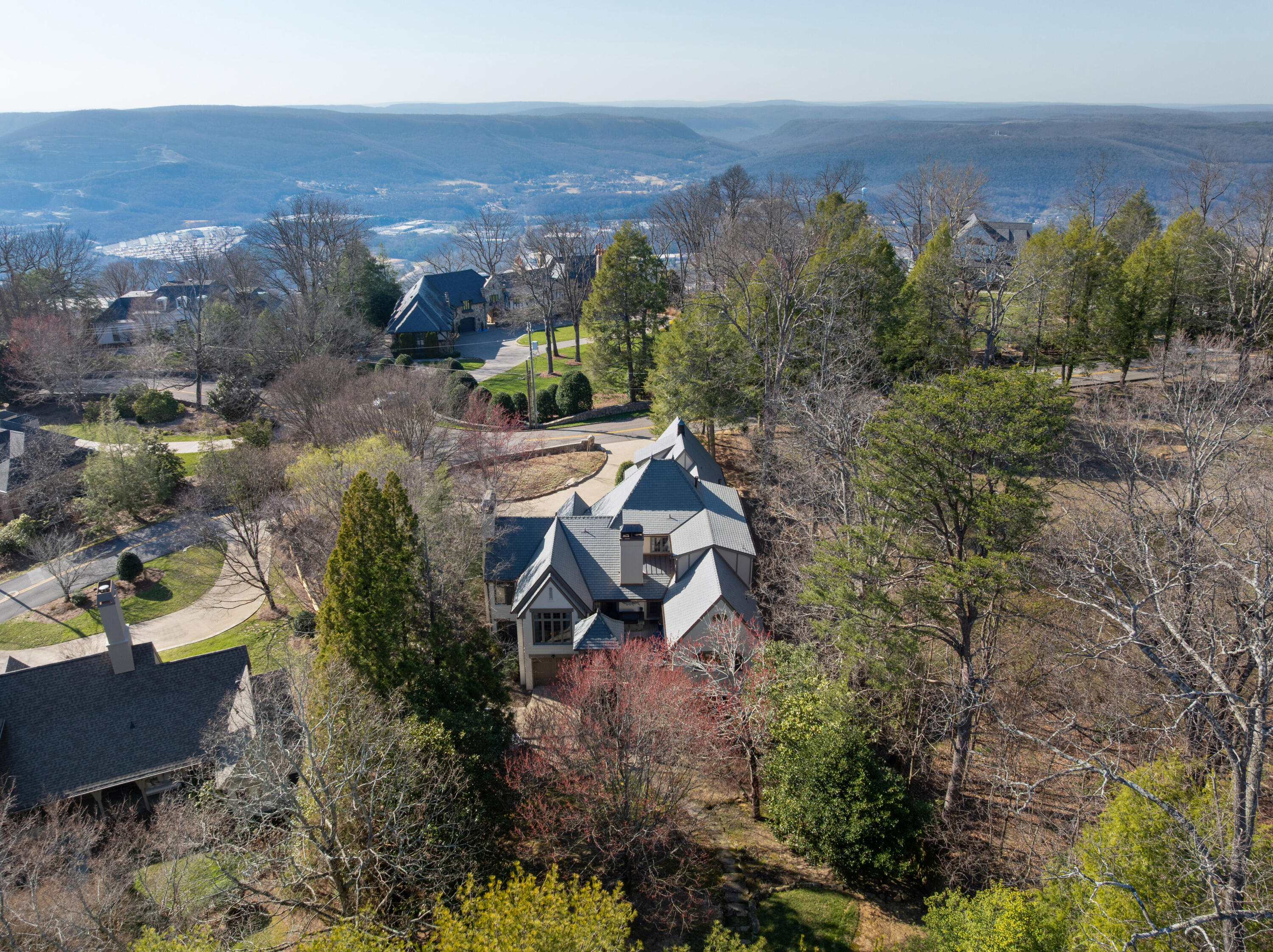303 W Brow Road