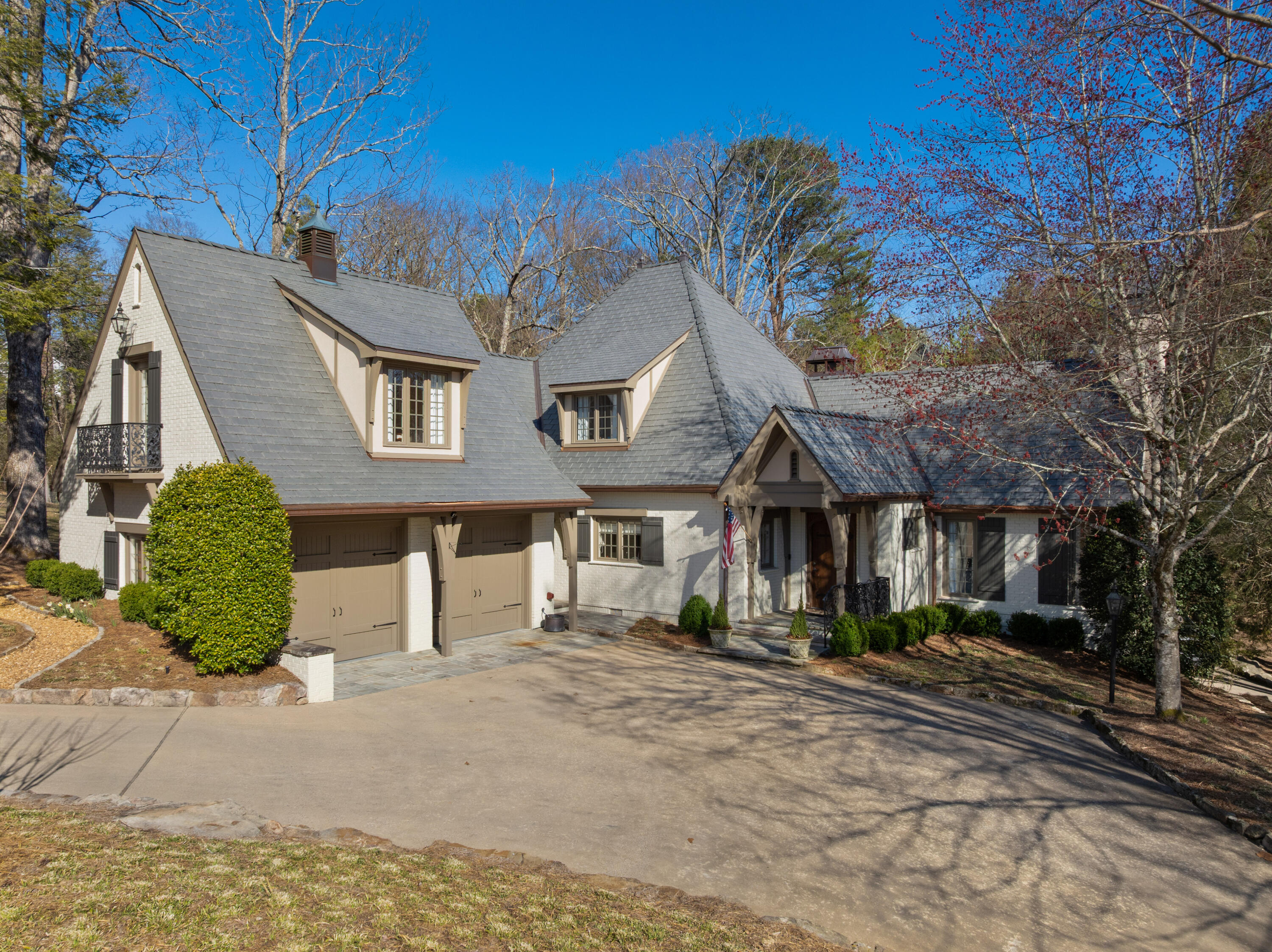 303 W Brow Road