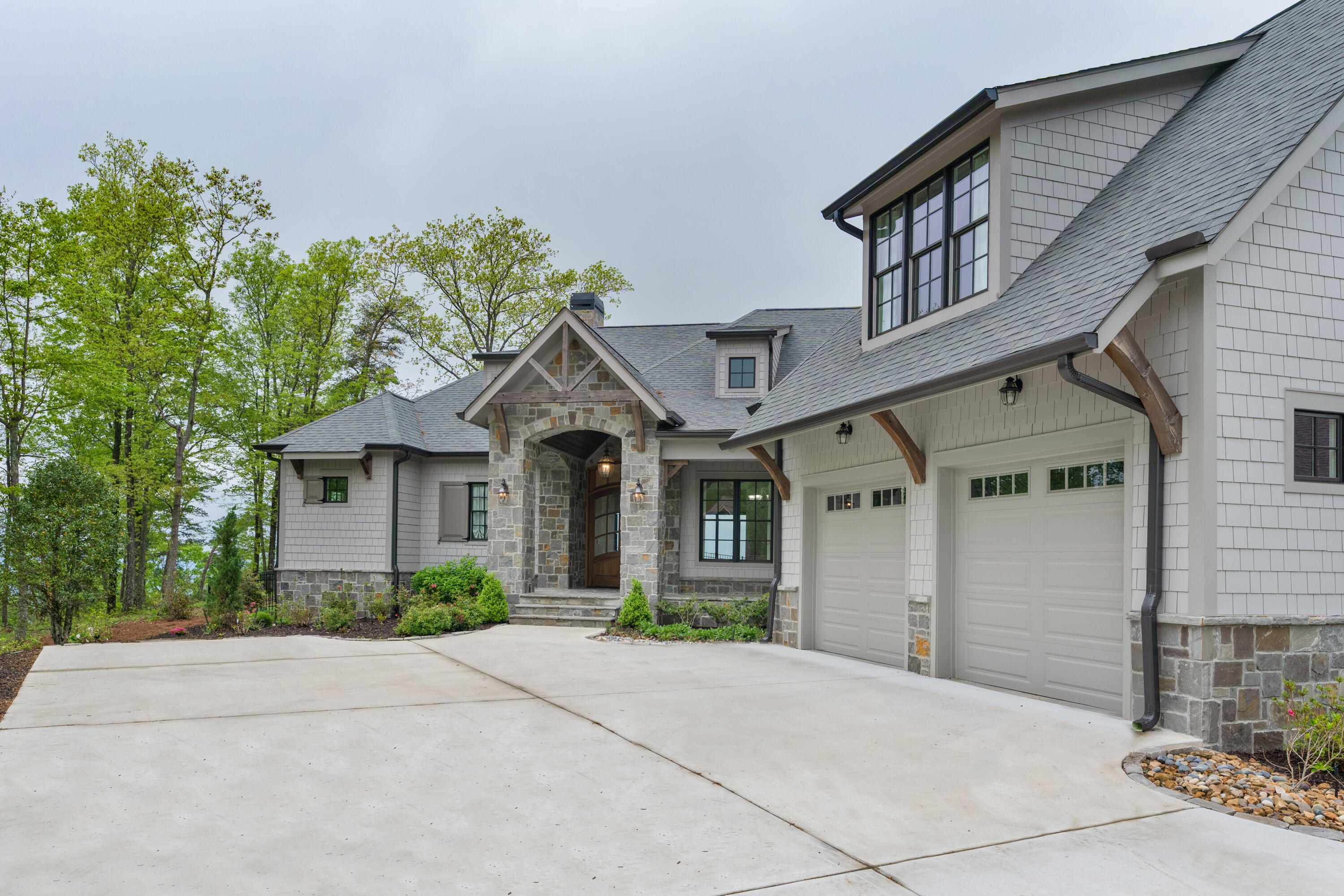 415 Brow Wood Lane