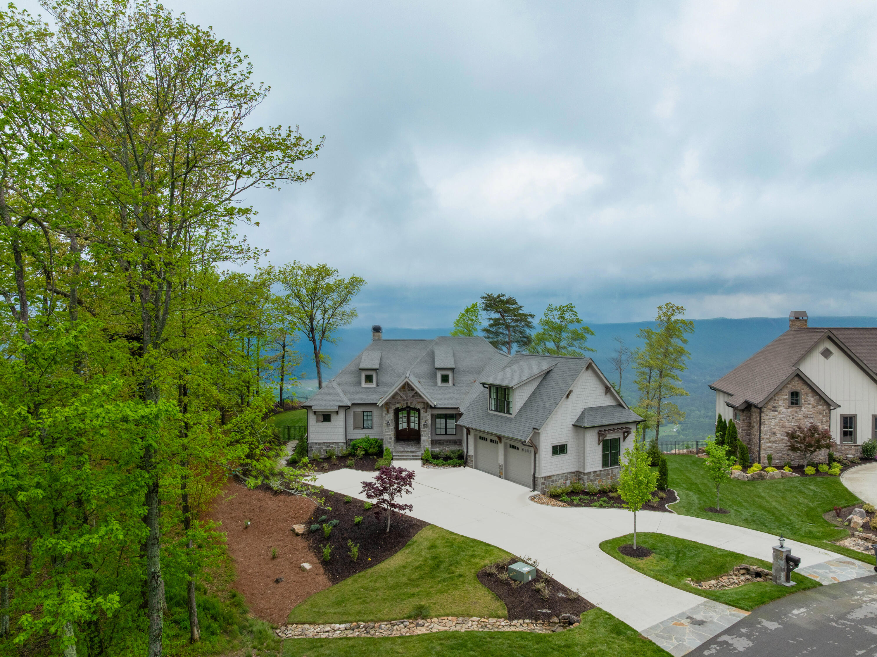 415 Brow Wood Lane
