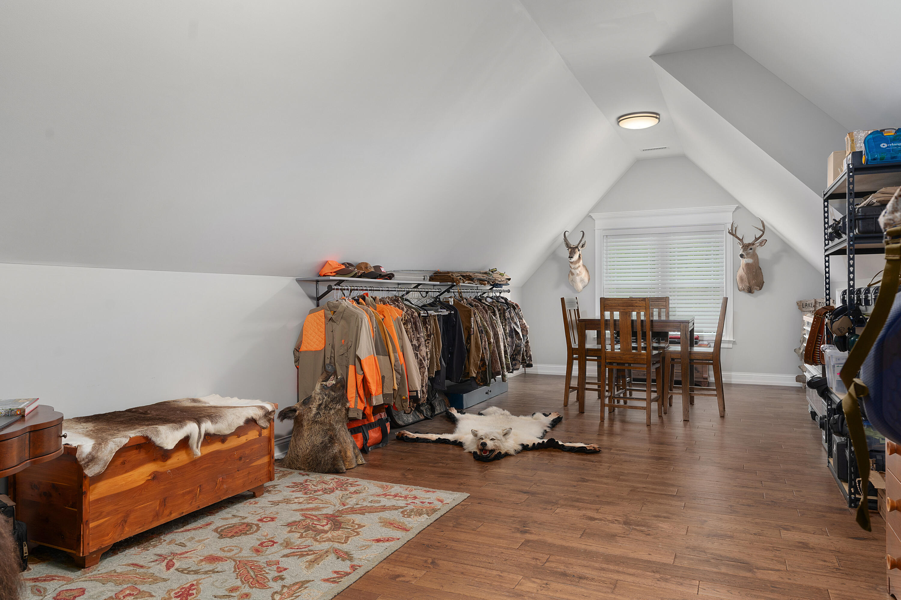 3086 Poe Road