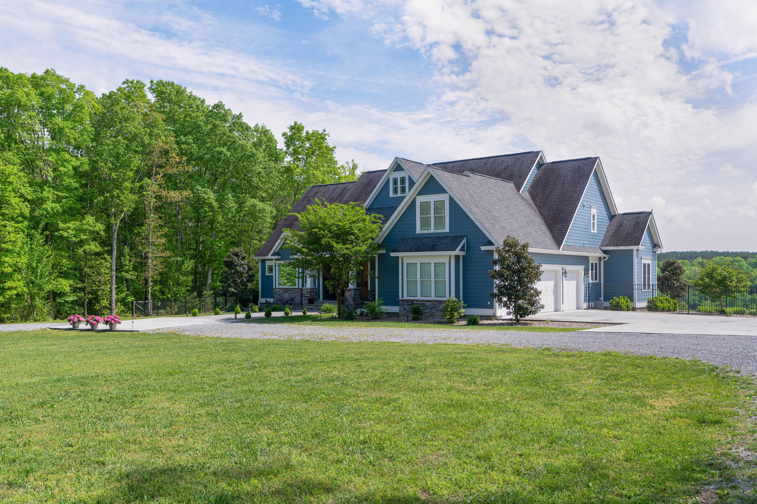3086 Poe Road