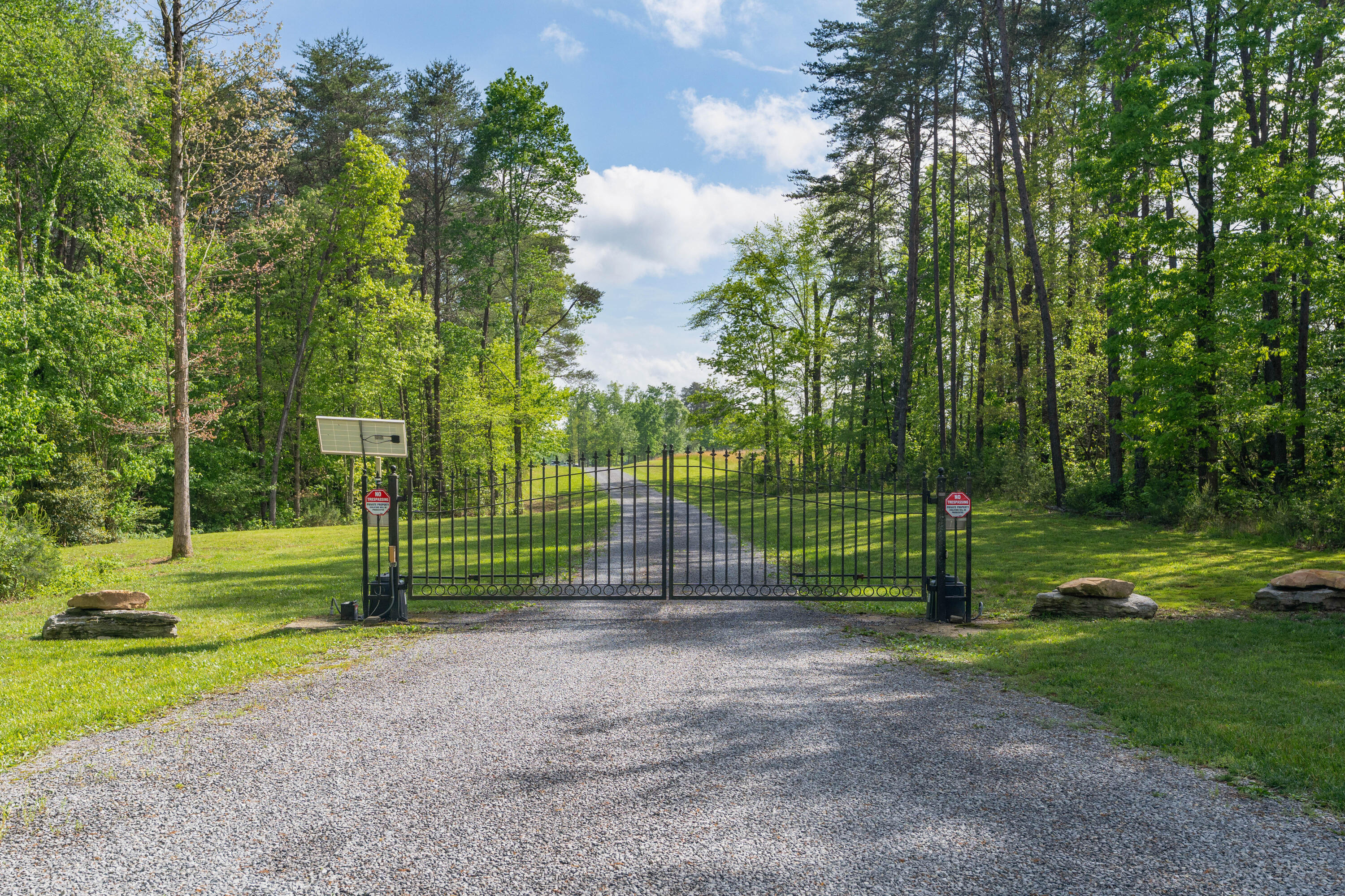 3086 Poe Road