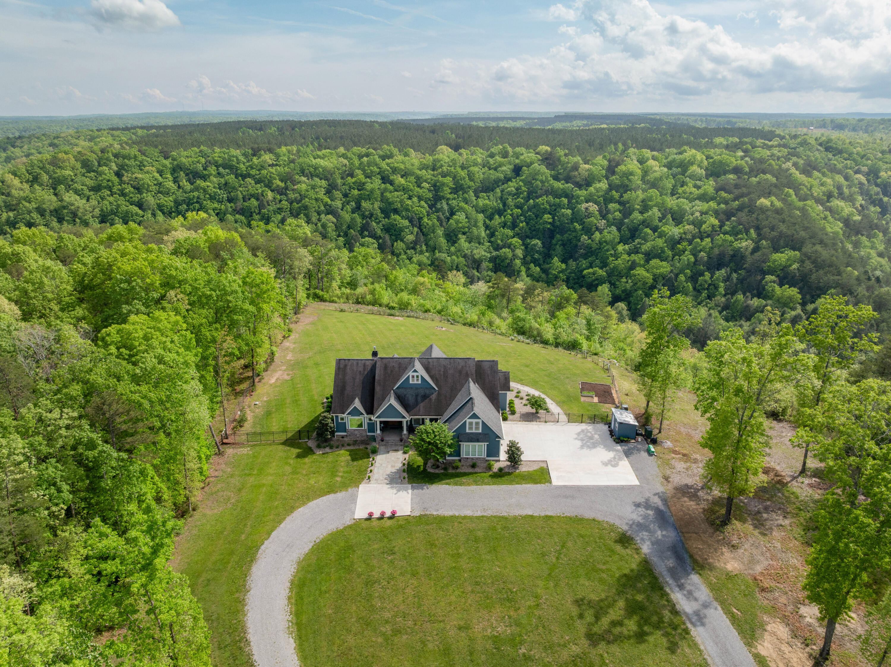 3086 Poe Road