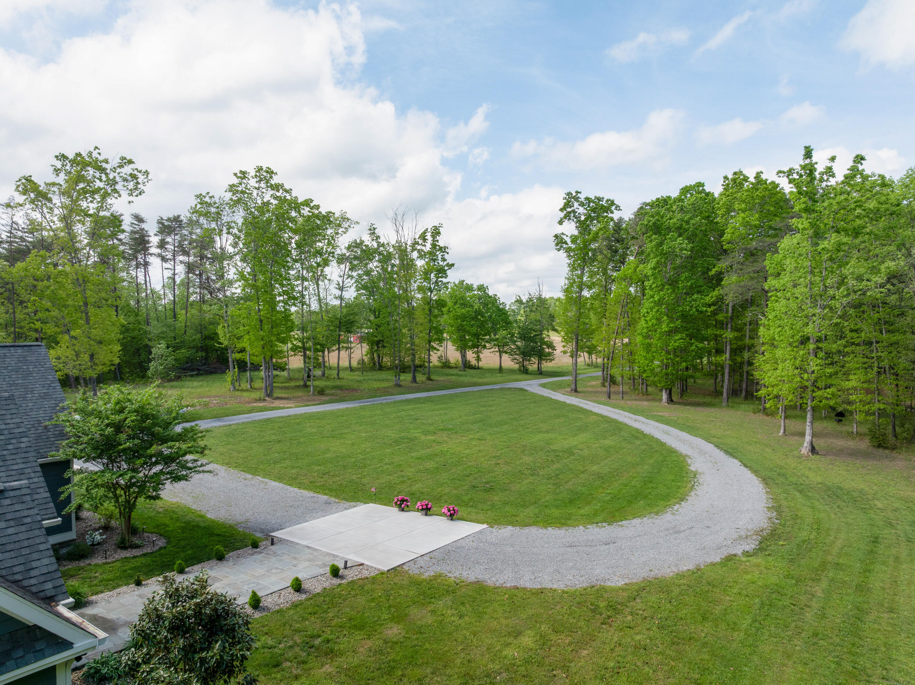 3086 Poe Road
