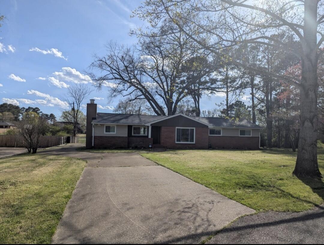 6904 Hickory View Lane
