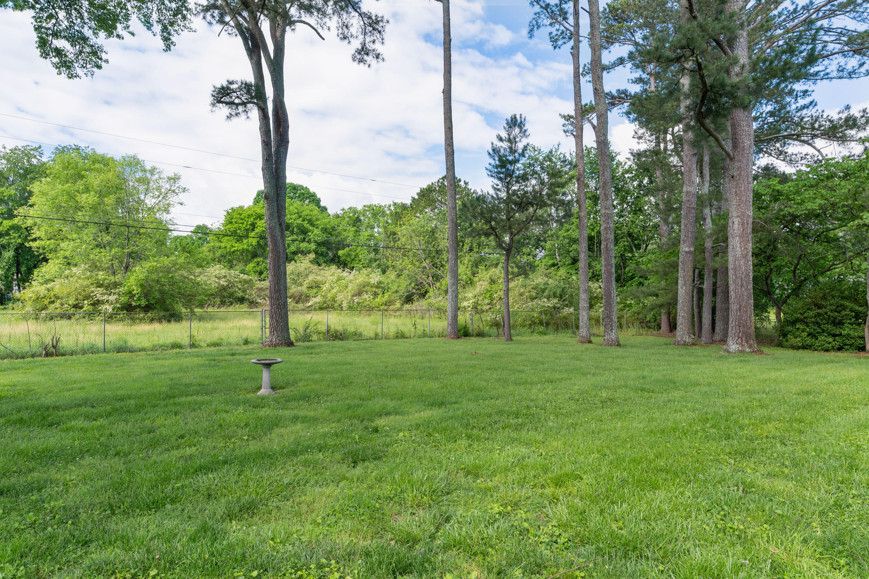 6904 Hickory View Lane