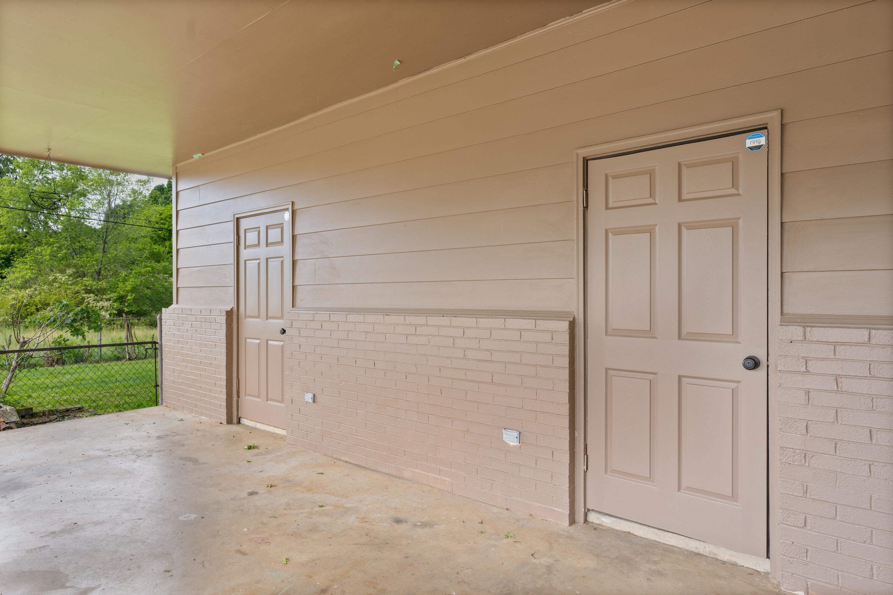 6904 Hickory View Lane