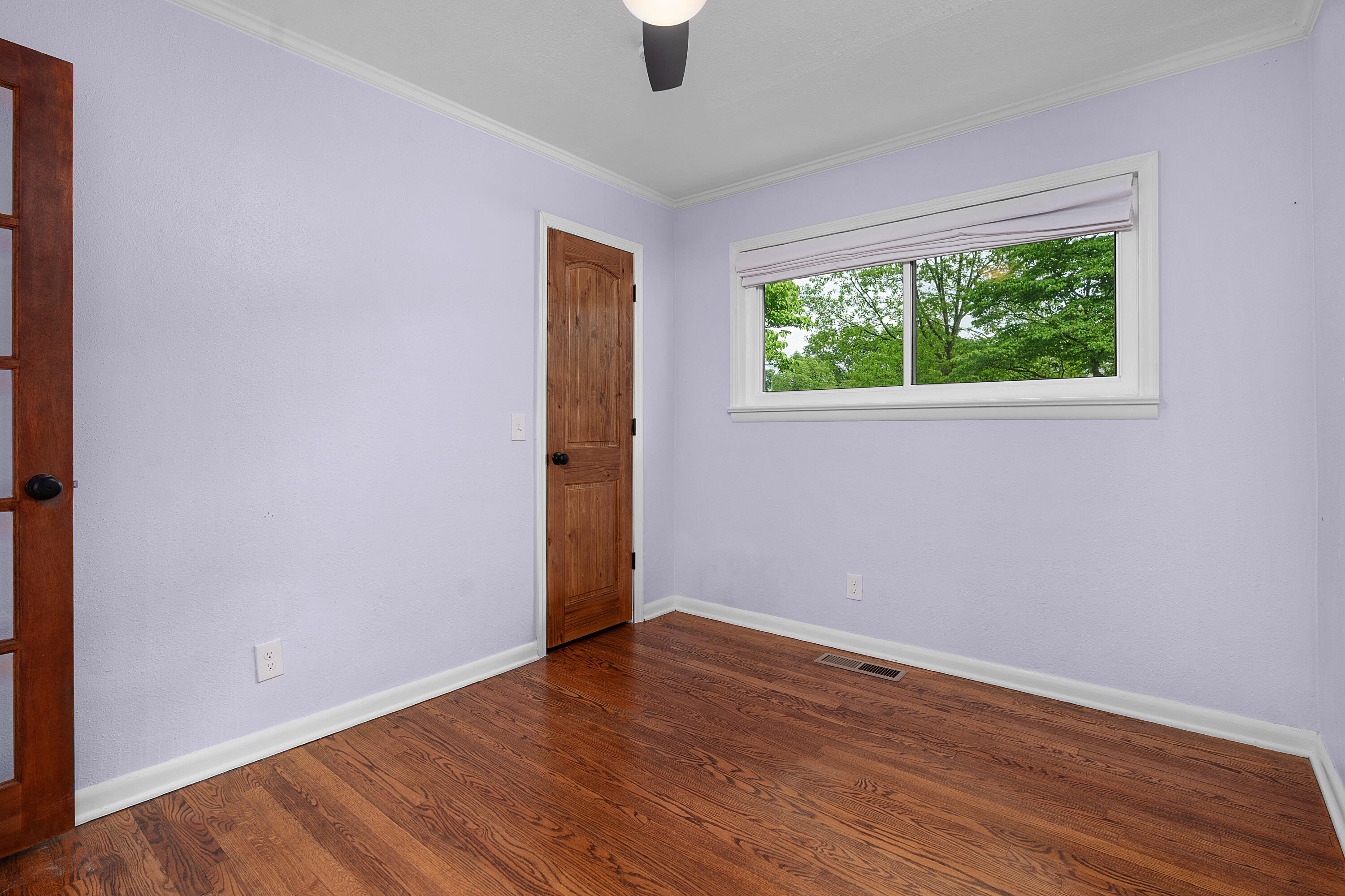 6904 Hickory View Lane