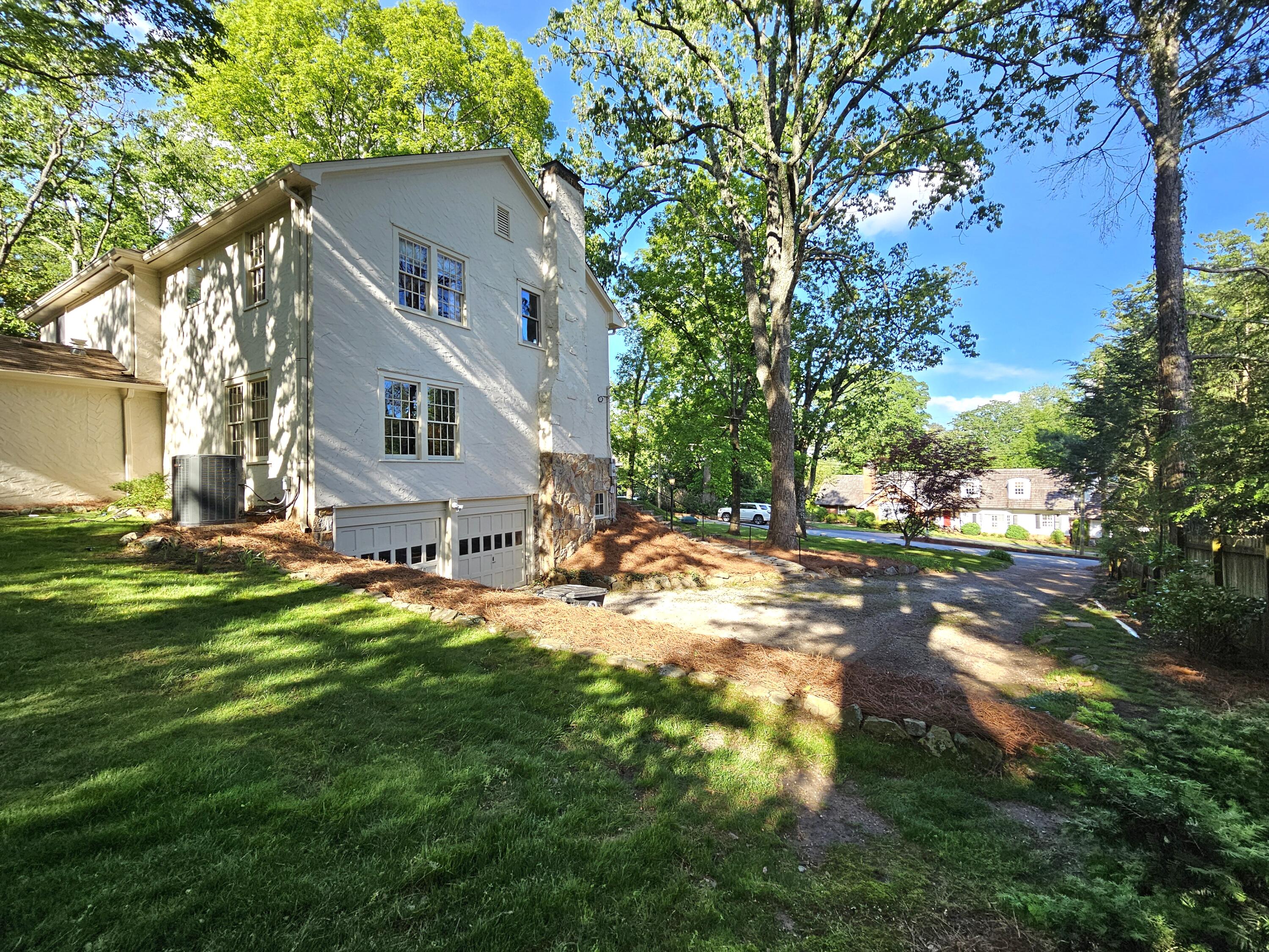 1102 Tinkerbell Lane