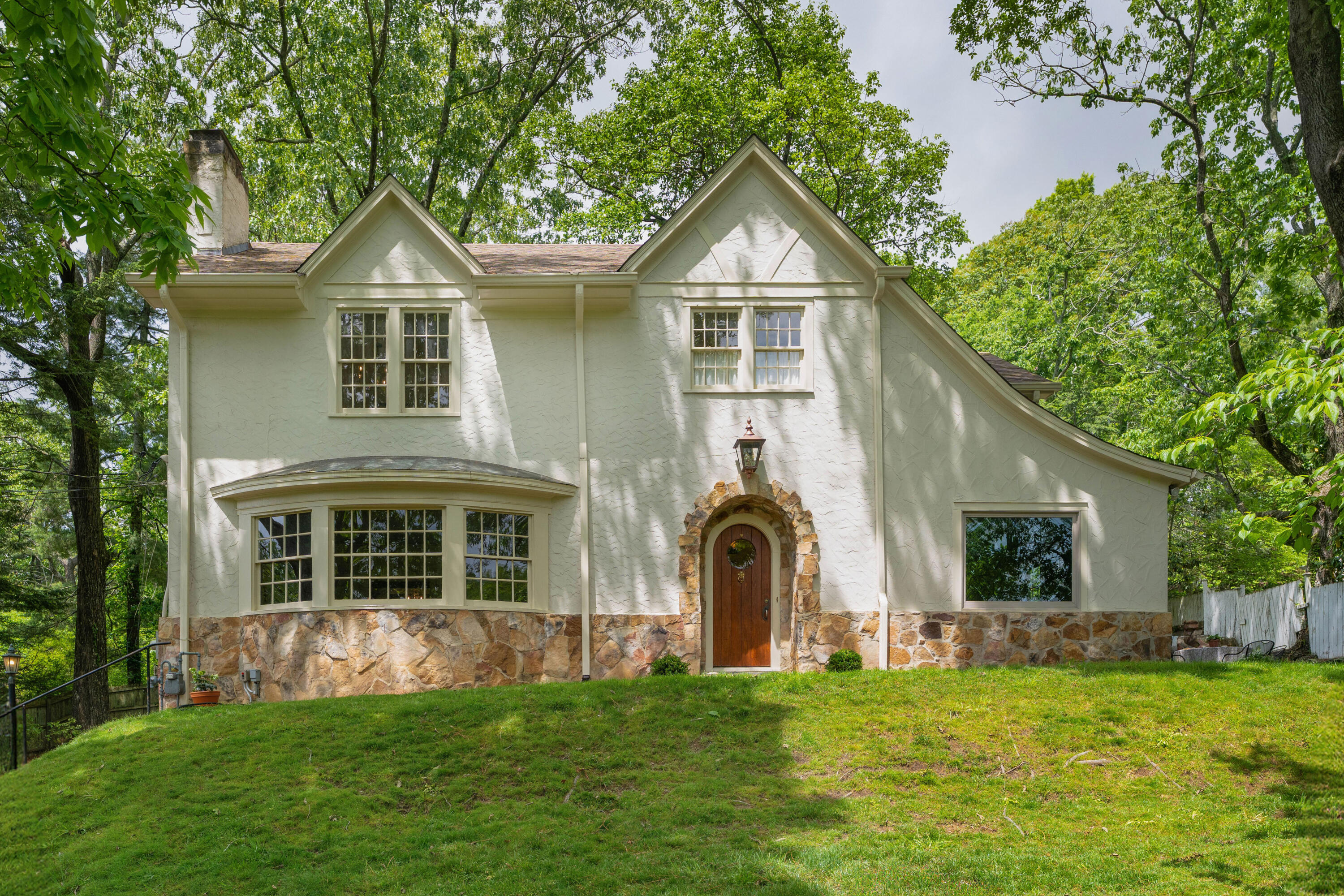 1102 Tinkerbell Lane