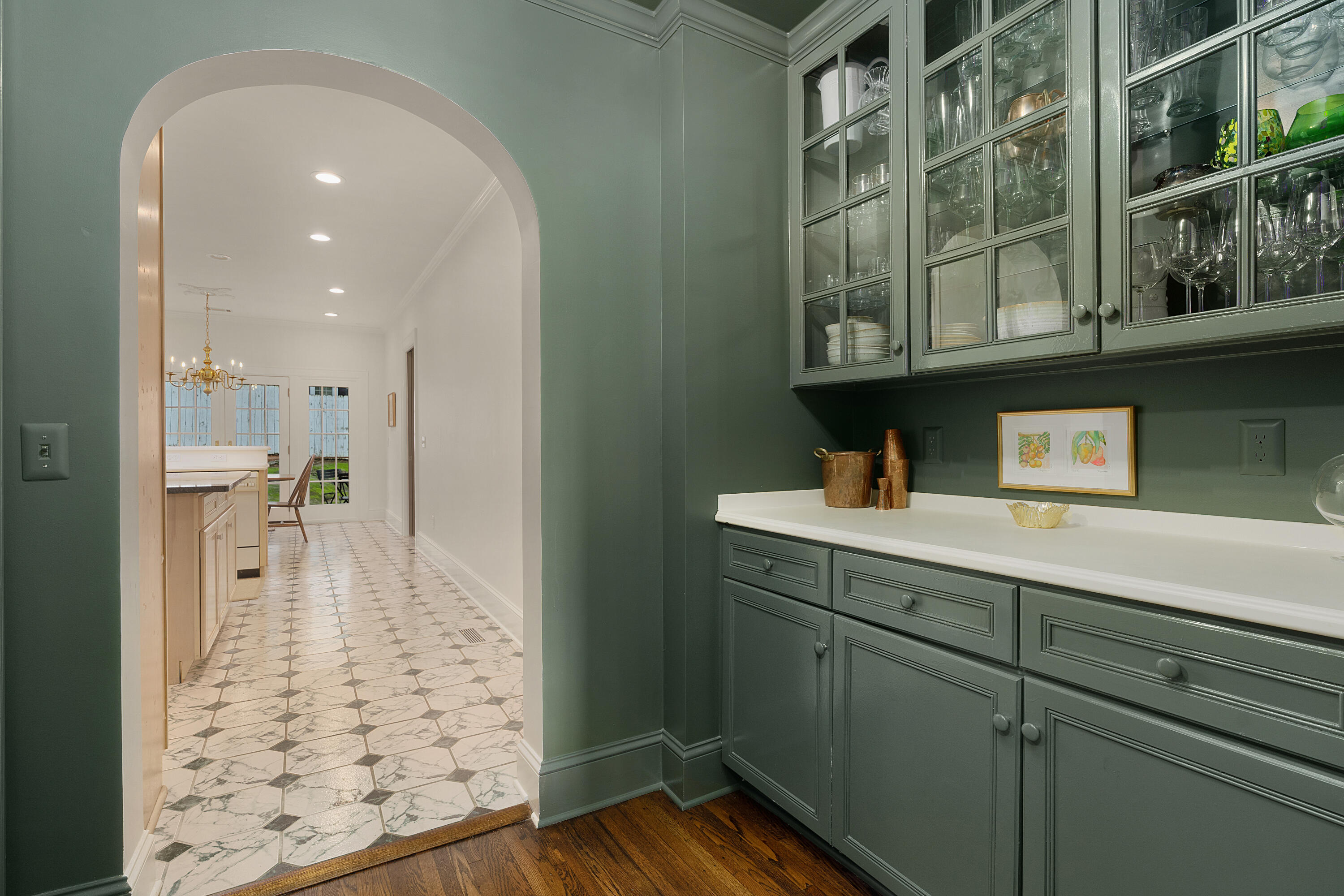 1102 Tinkerbell Lane