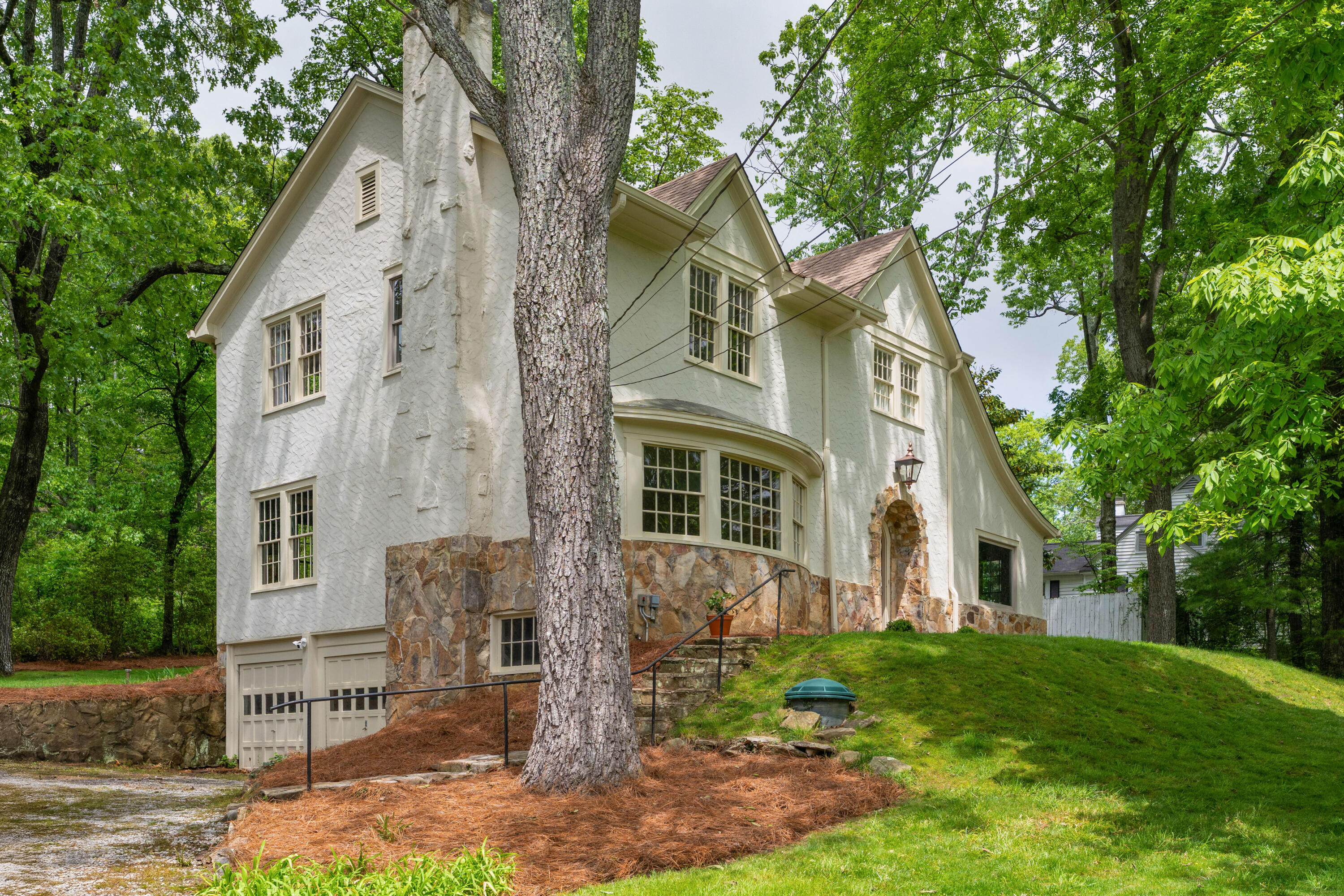1102 Tinkerbell Lane
