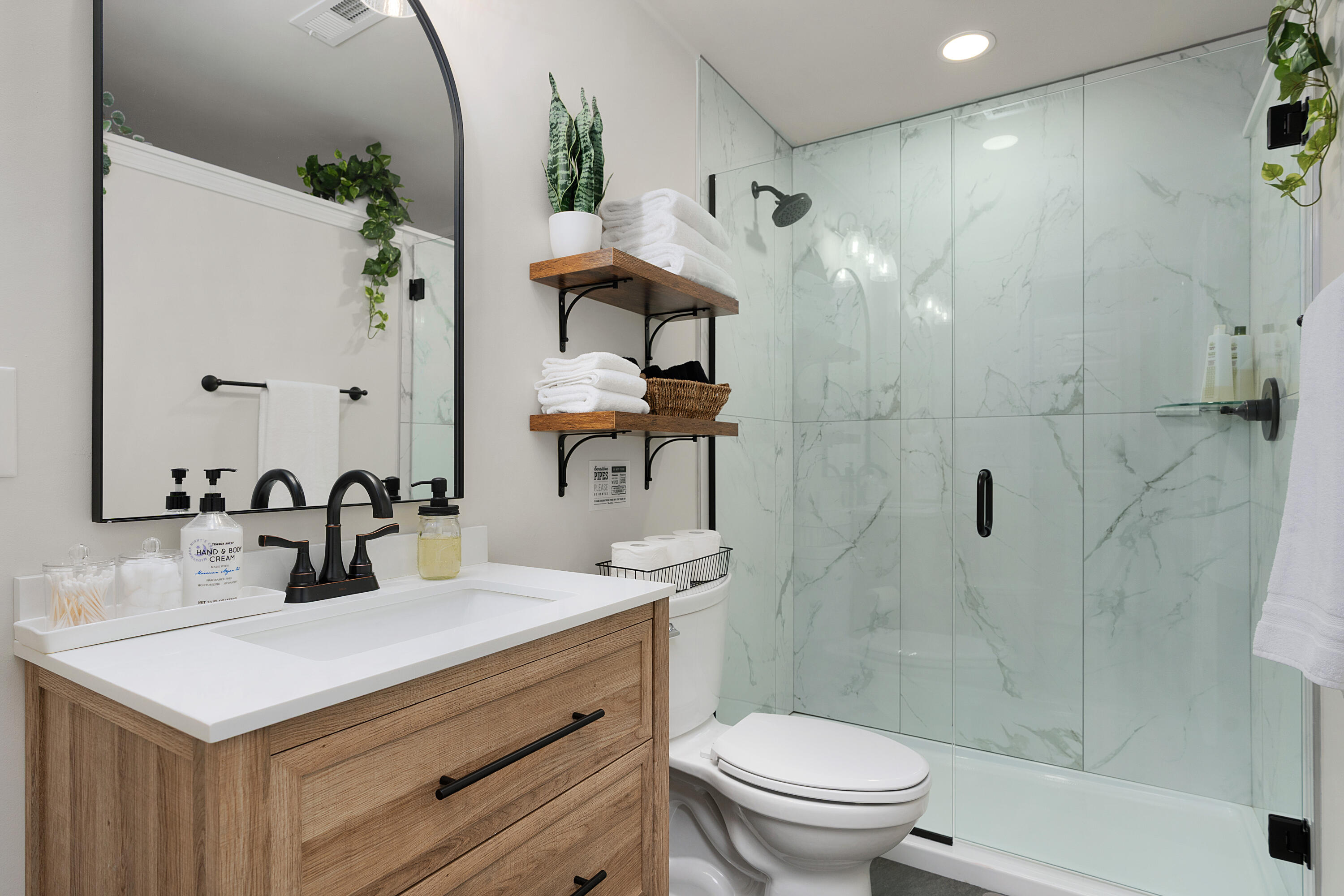 321 Robin Hood Trail